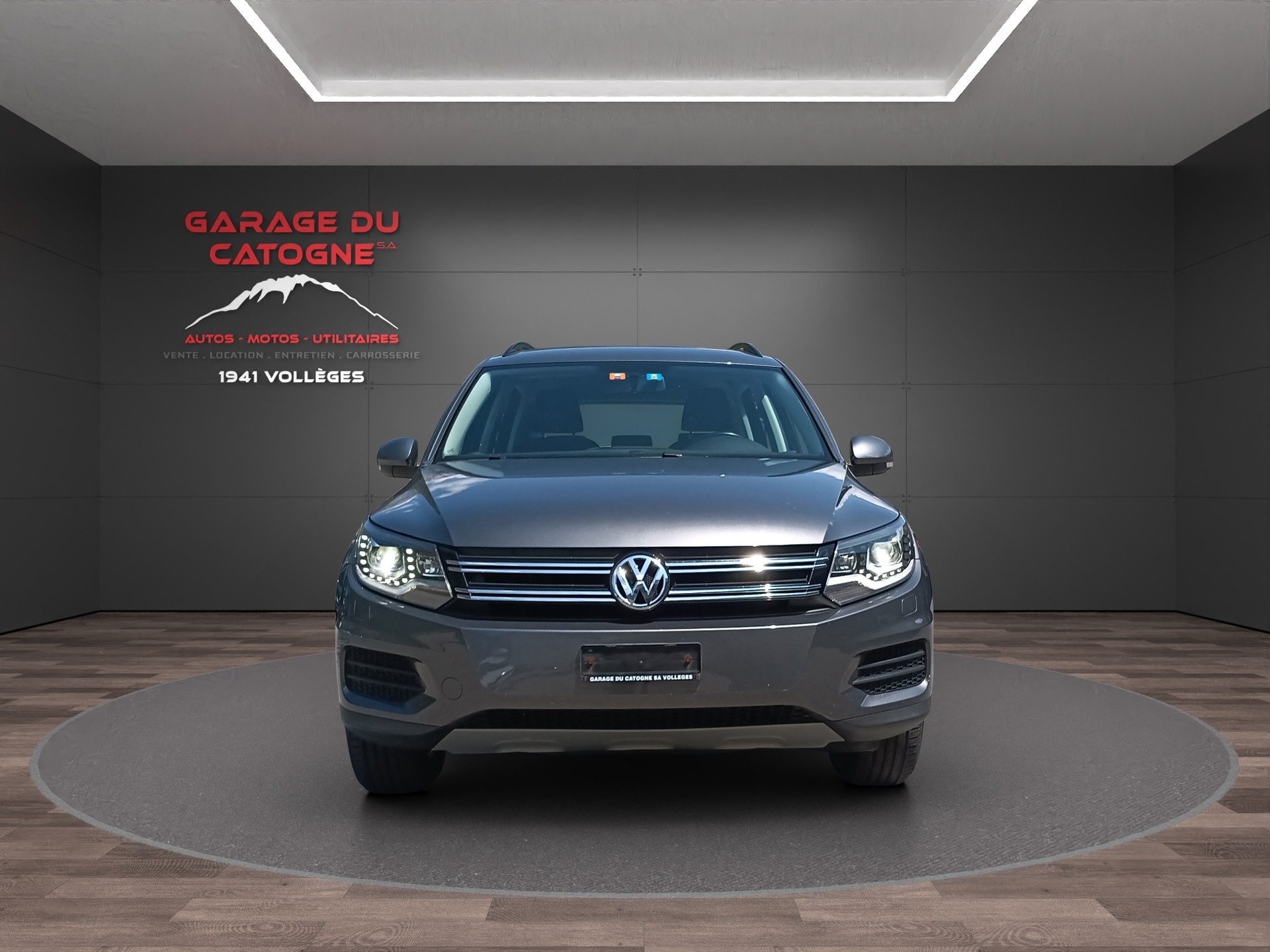 VW Tiguan 2.0 TDI BlueMotion Track&Field 4Motion-showroom-element-2