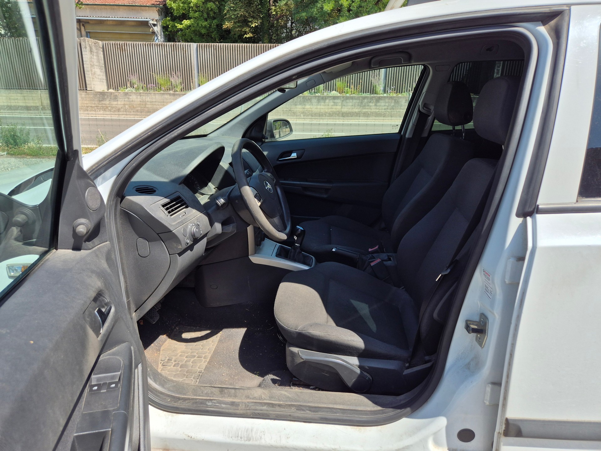 OPEL Astra Caravan 1.6i 16V Enjoy-image-7