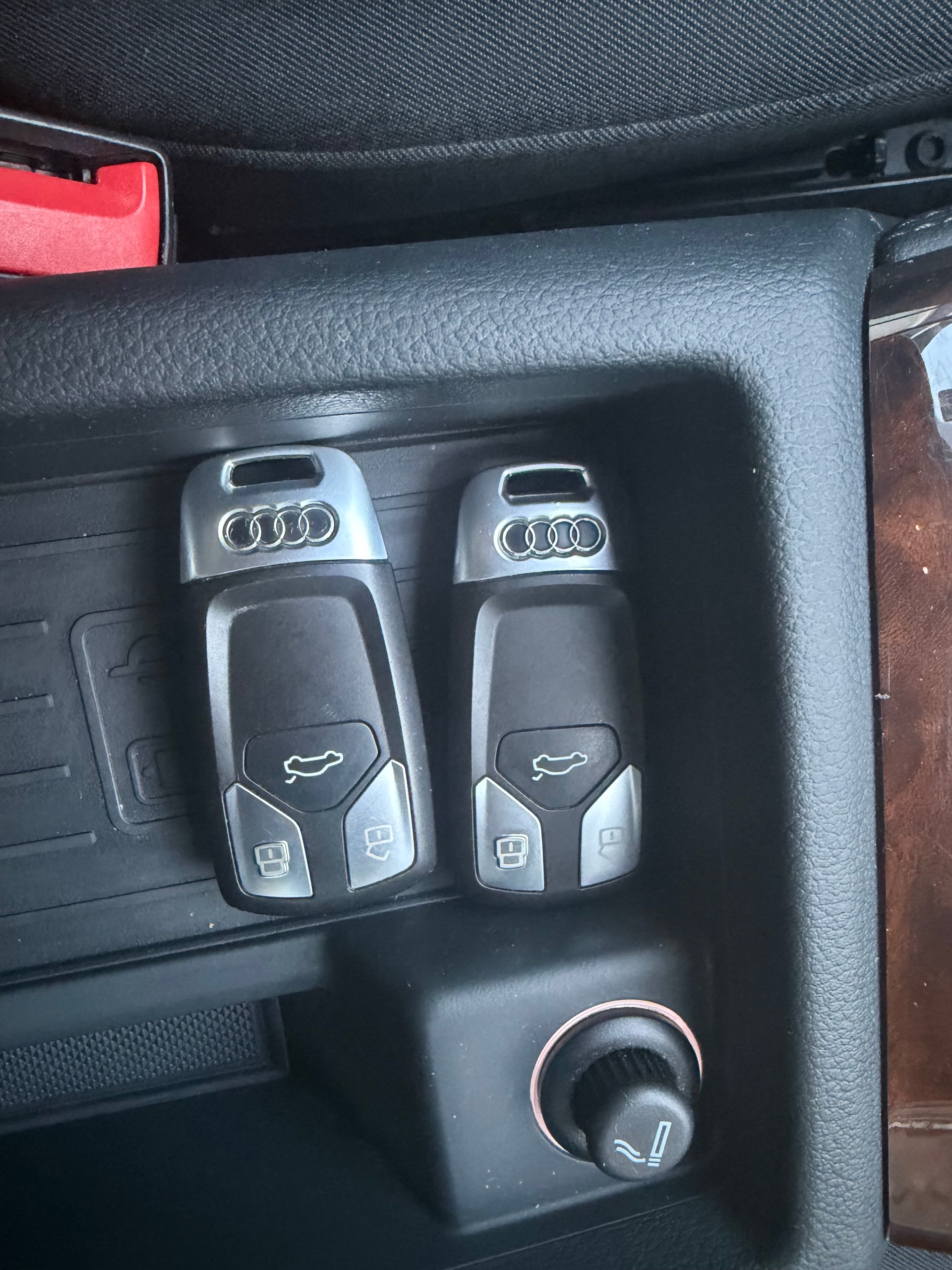 AUDI A4 Limousine 2.0 TFSI S-tronic-image-12