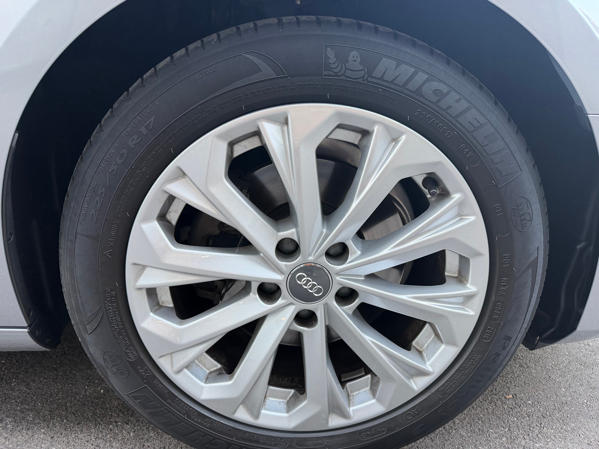 AUDI A4 Limousine 2.0 TFSI S-tronic-image-13