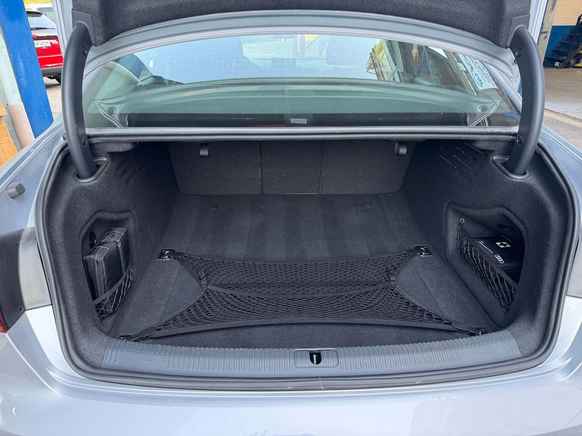 AUDI A4 Limousine 2.0 TFSI S-tronic-image-9