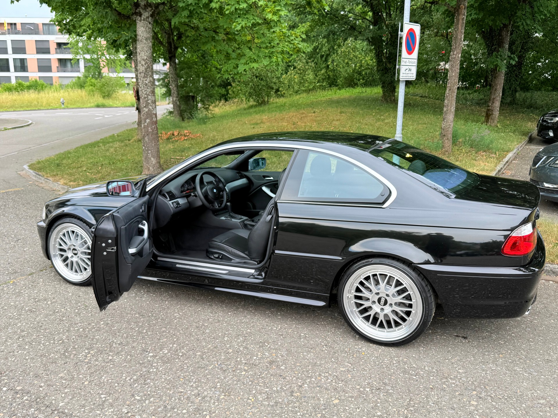BMW 330Ci Coupé-image-10