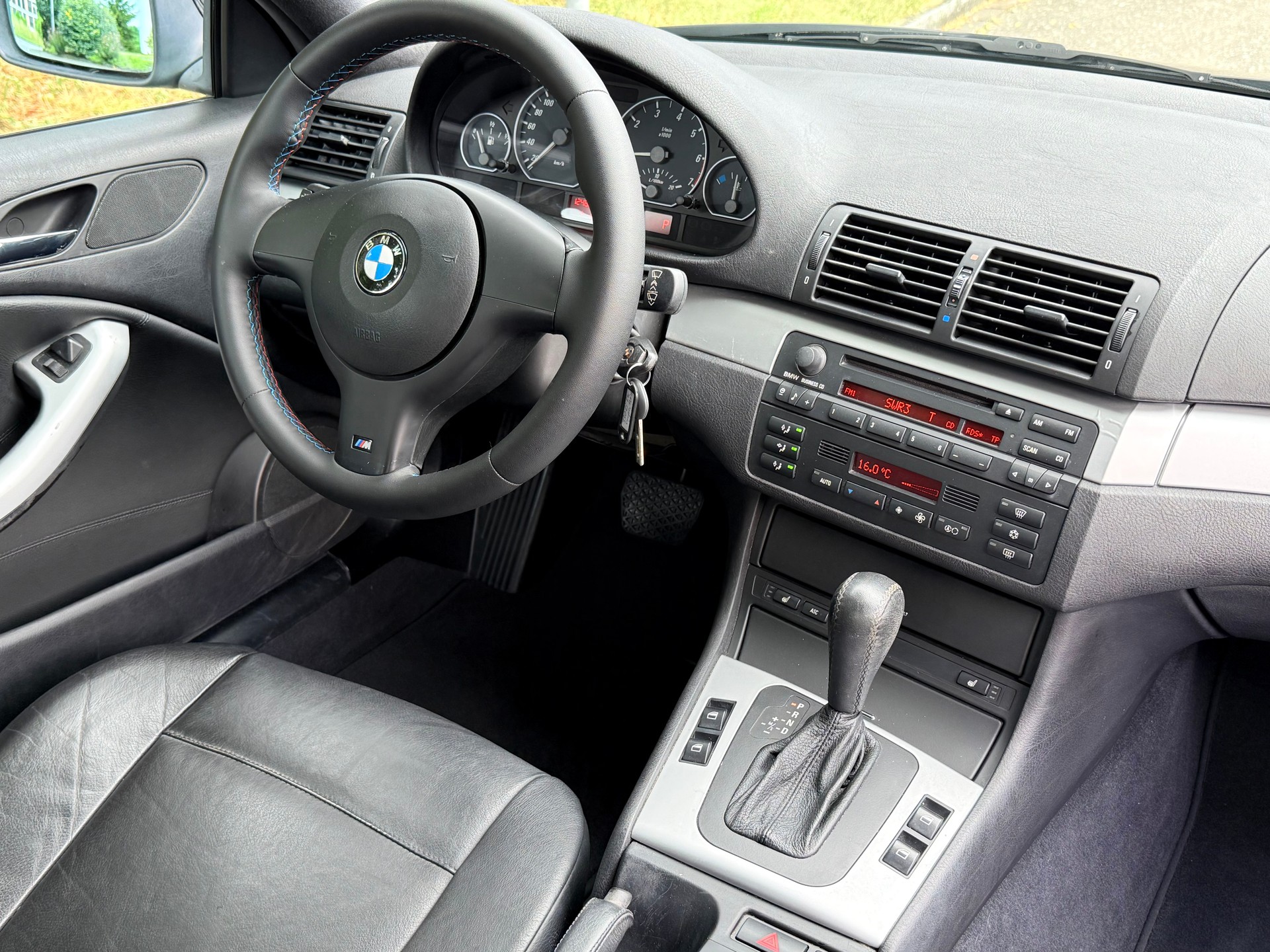 BMW 330Ci Coupé-image-12