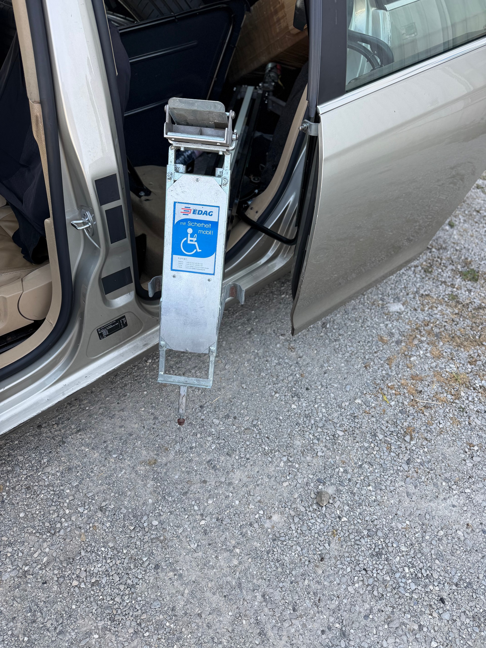 VW Golf var. 1,4 TSI Automatique véhicule pour handicapés-image-8