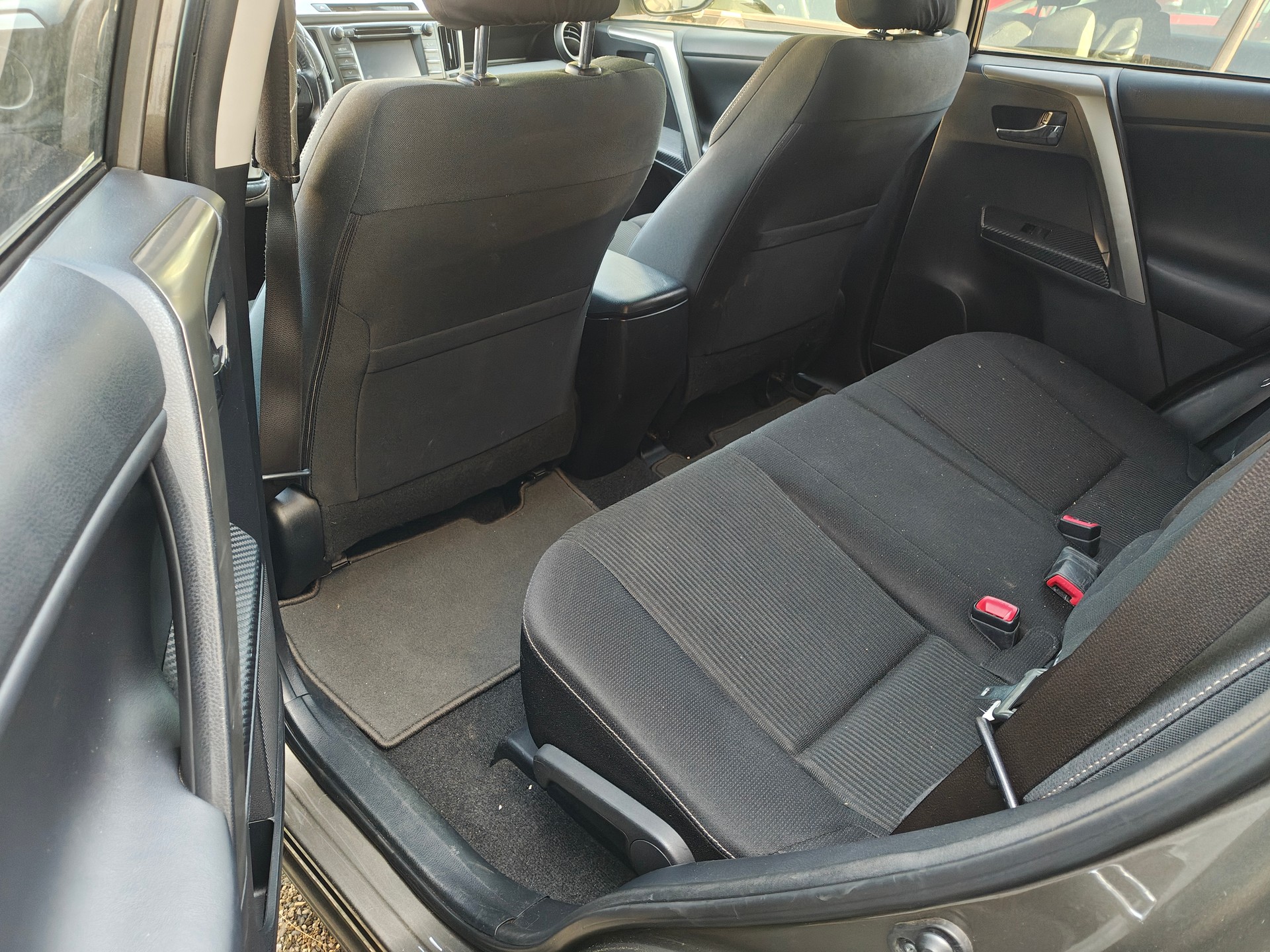 TOYOTA RAV-4 2.2D-CAT Sol Premium AT-image-7