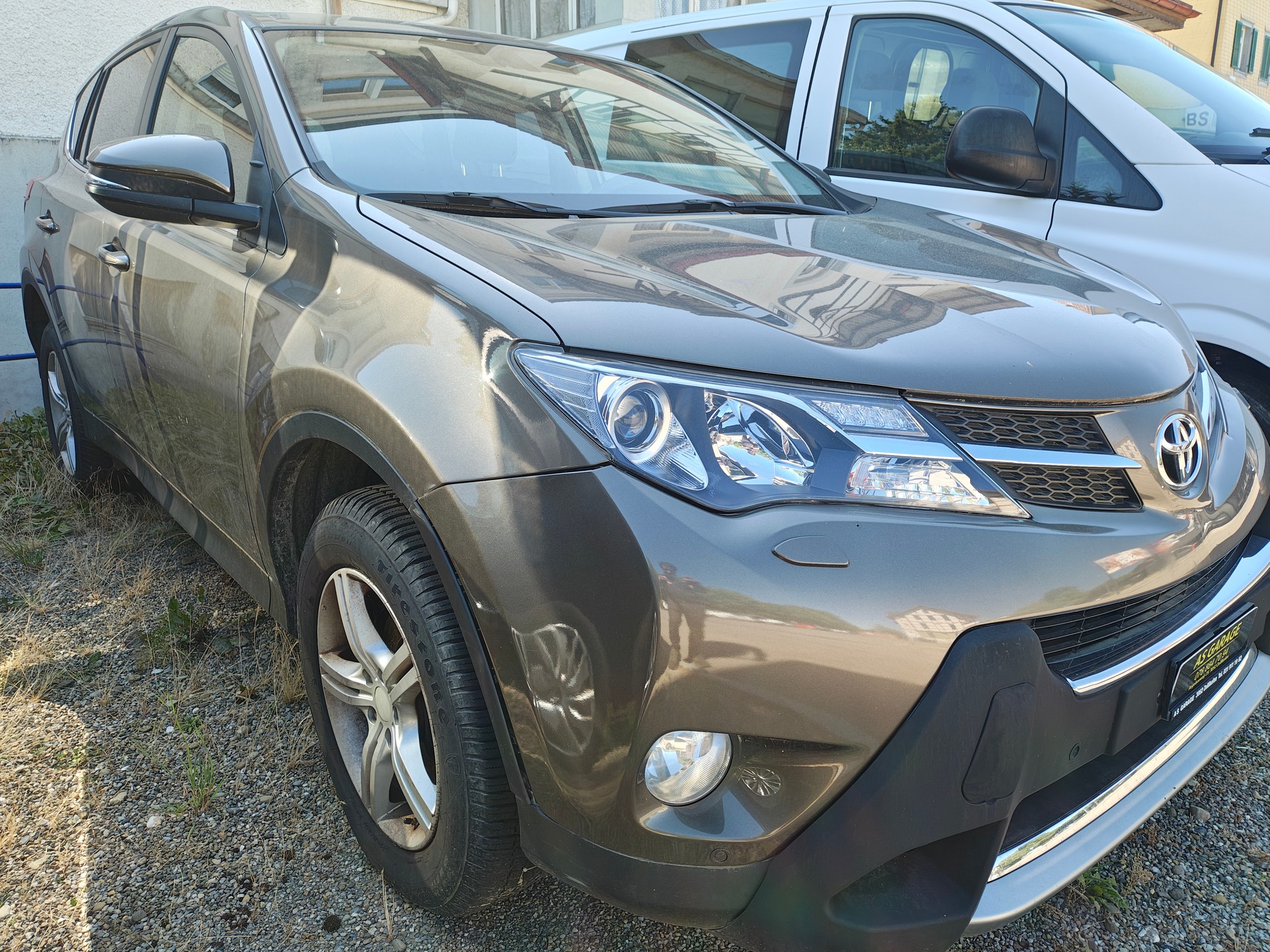TOYOTA RAV-4 2.2D-CAT Sol Premium AT