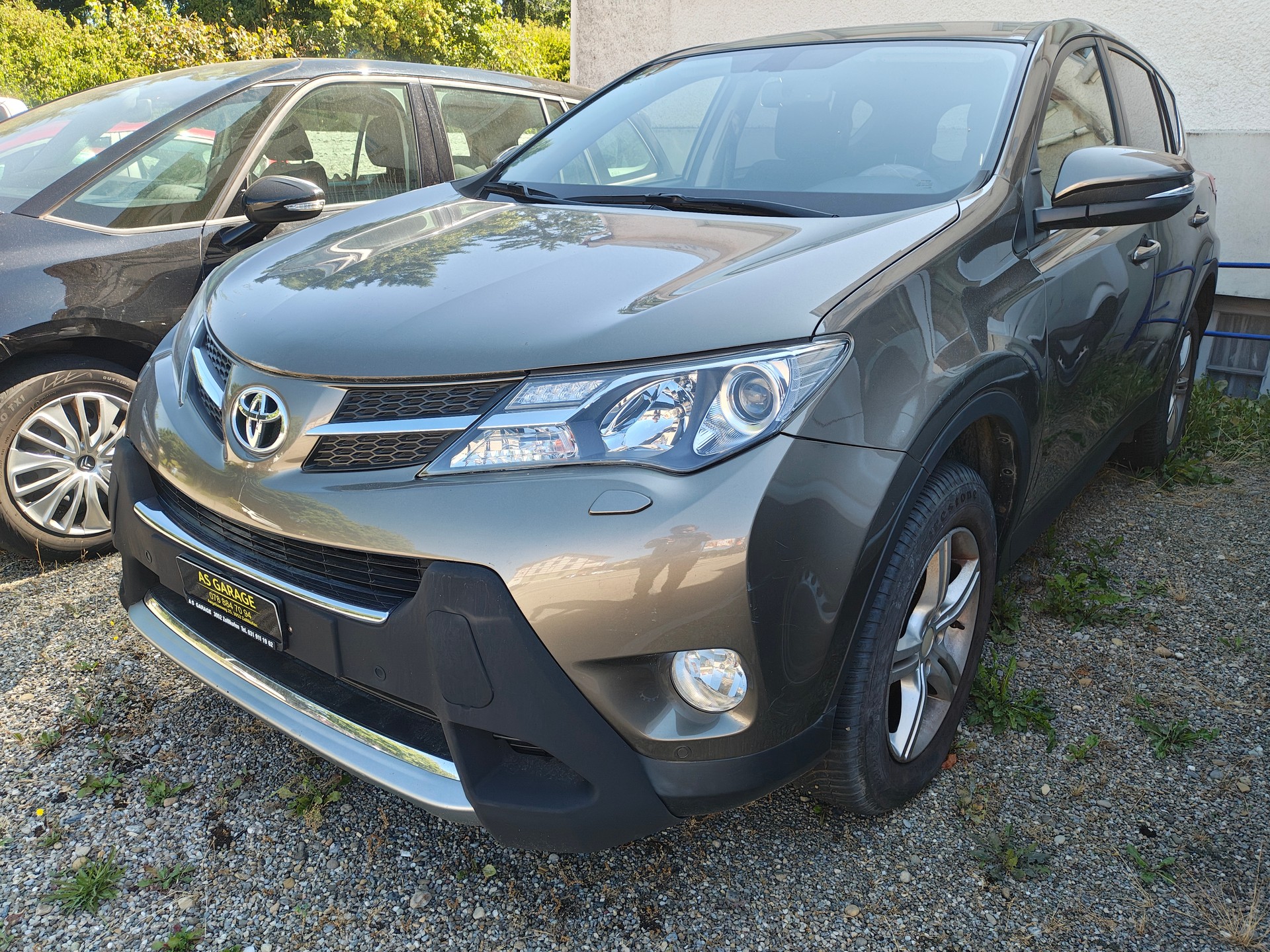 TOYOTA RAV-4 2.2D-CAT Sol Premium AT-image-2