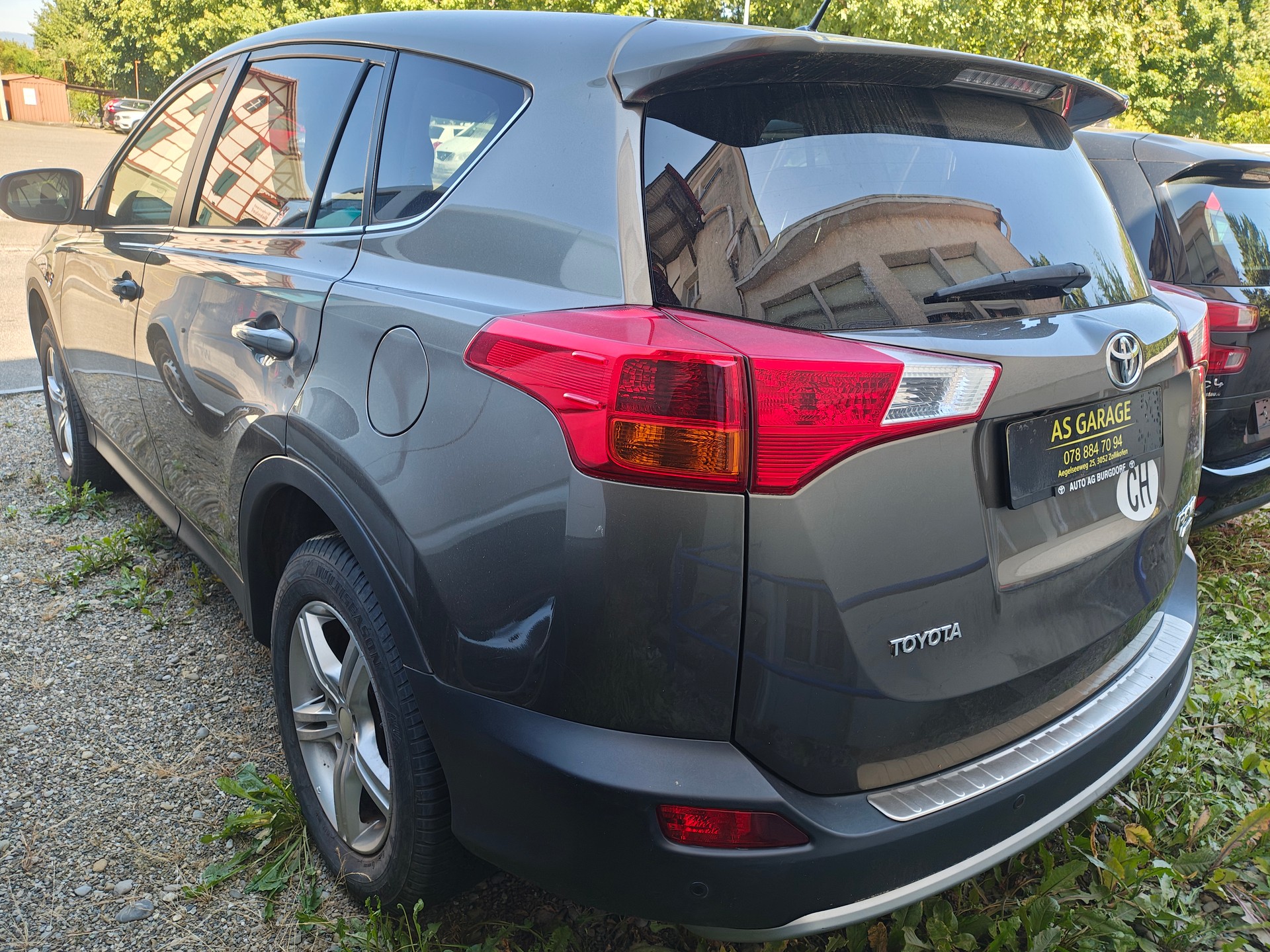 TOYOTA RAV-4 2.2D-CAT Sol Premium AT-image-4