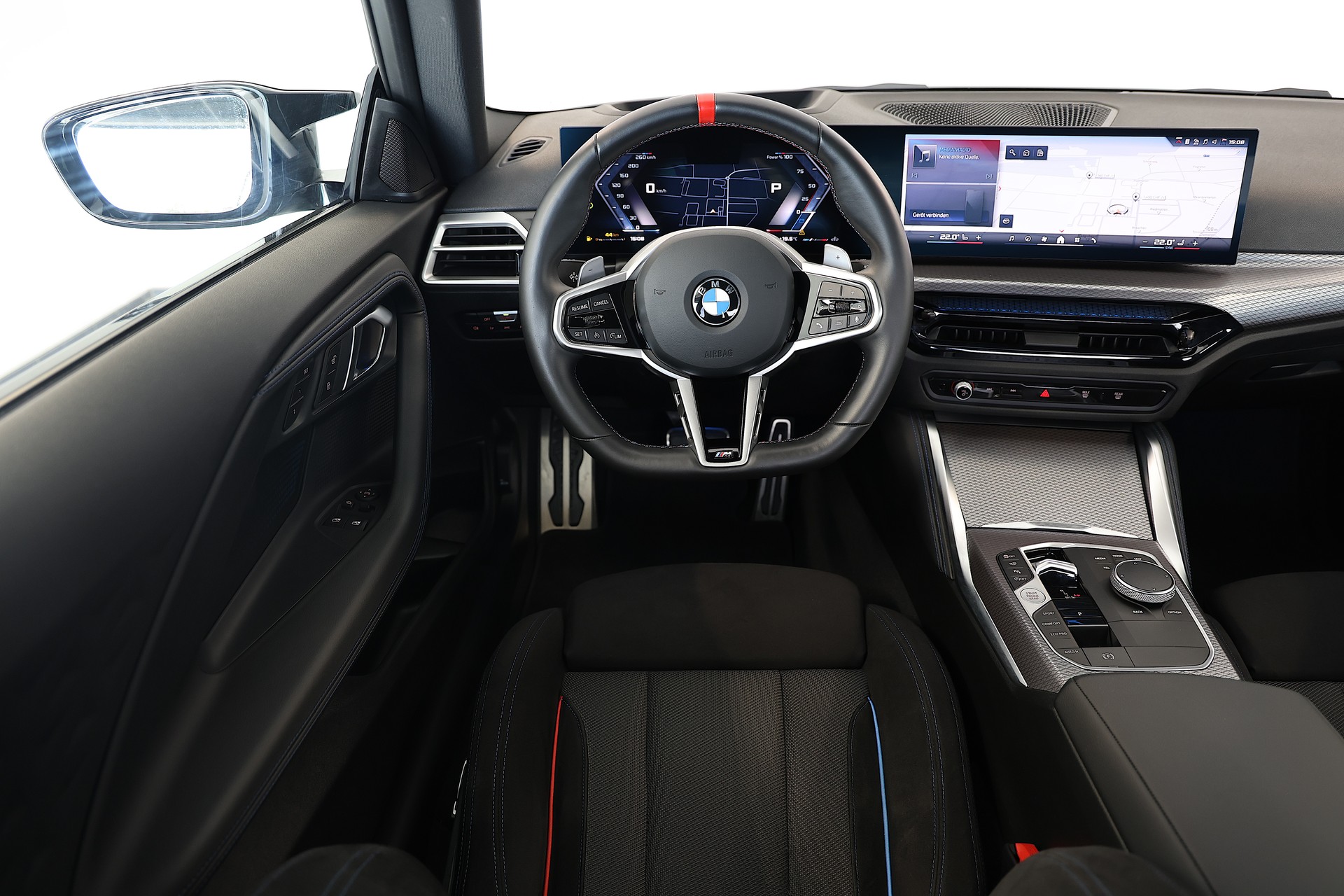 BMW M240i xDrive Coupé-image-10