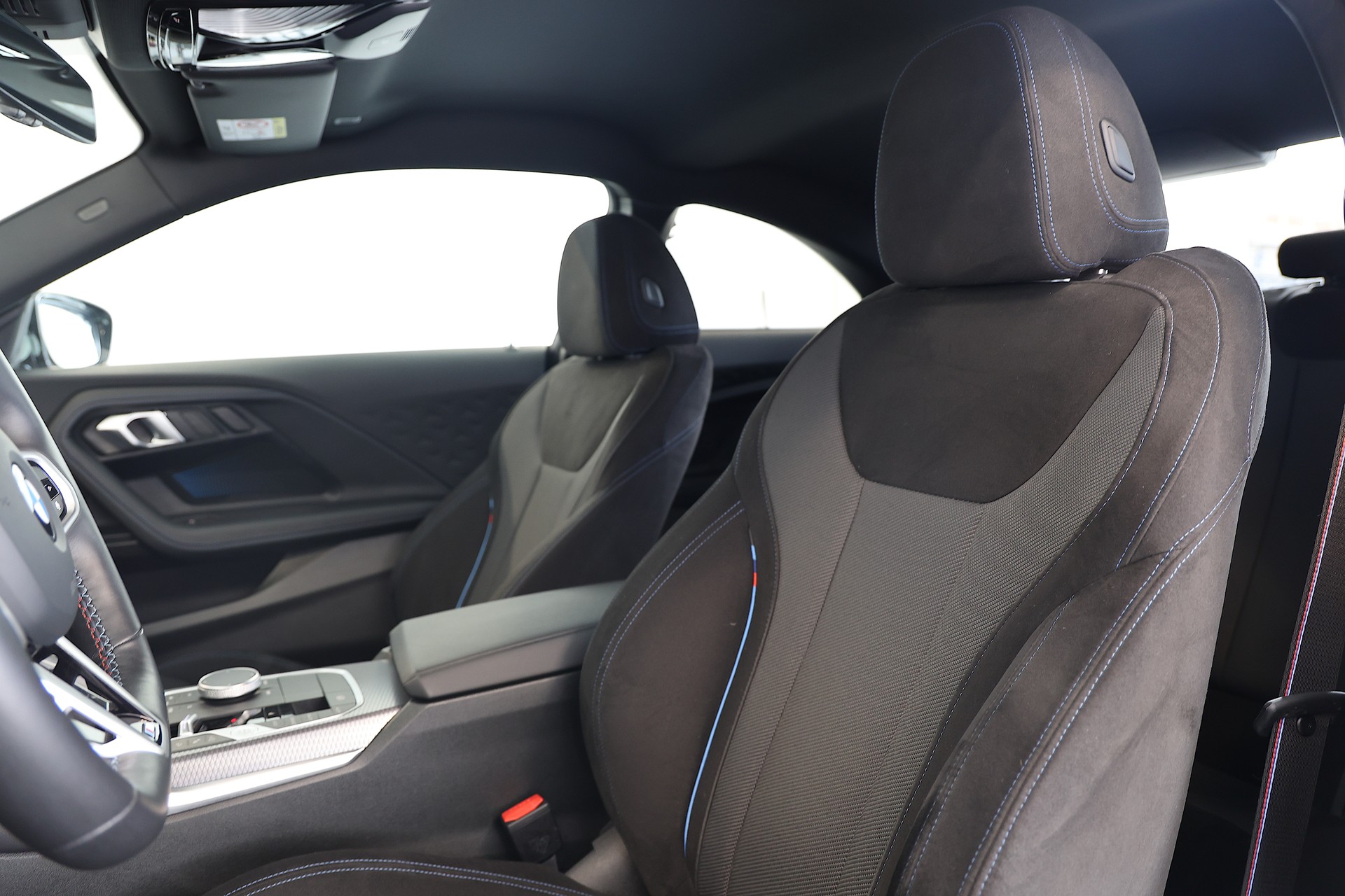 BMW M240i xDrive Coupé-image-8