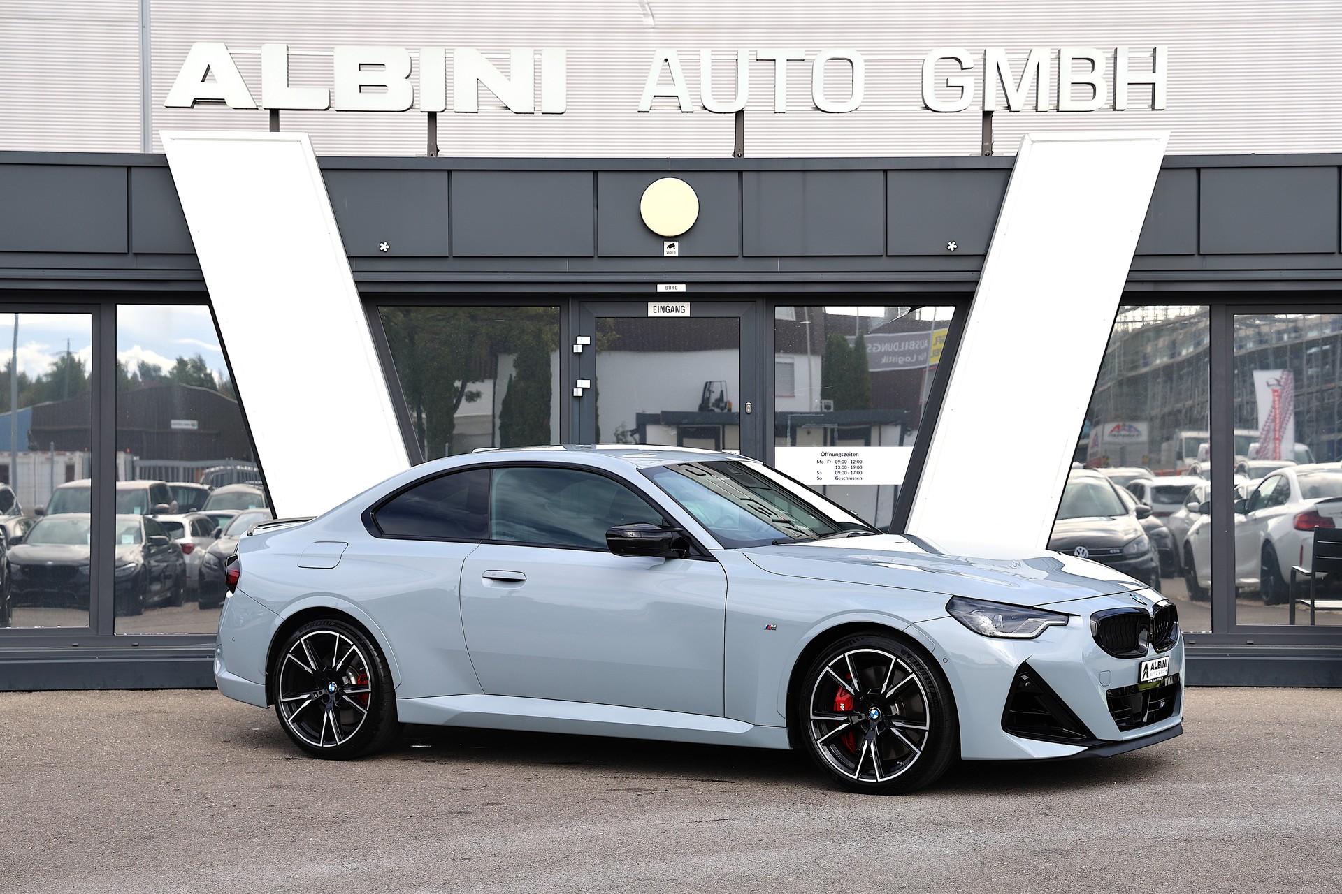 BMW M240i xDrive Coupé-showroom-element-2