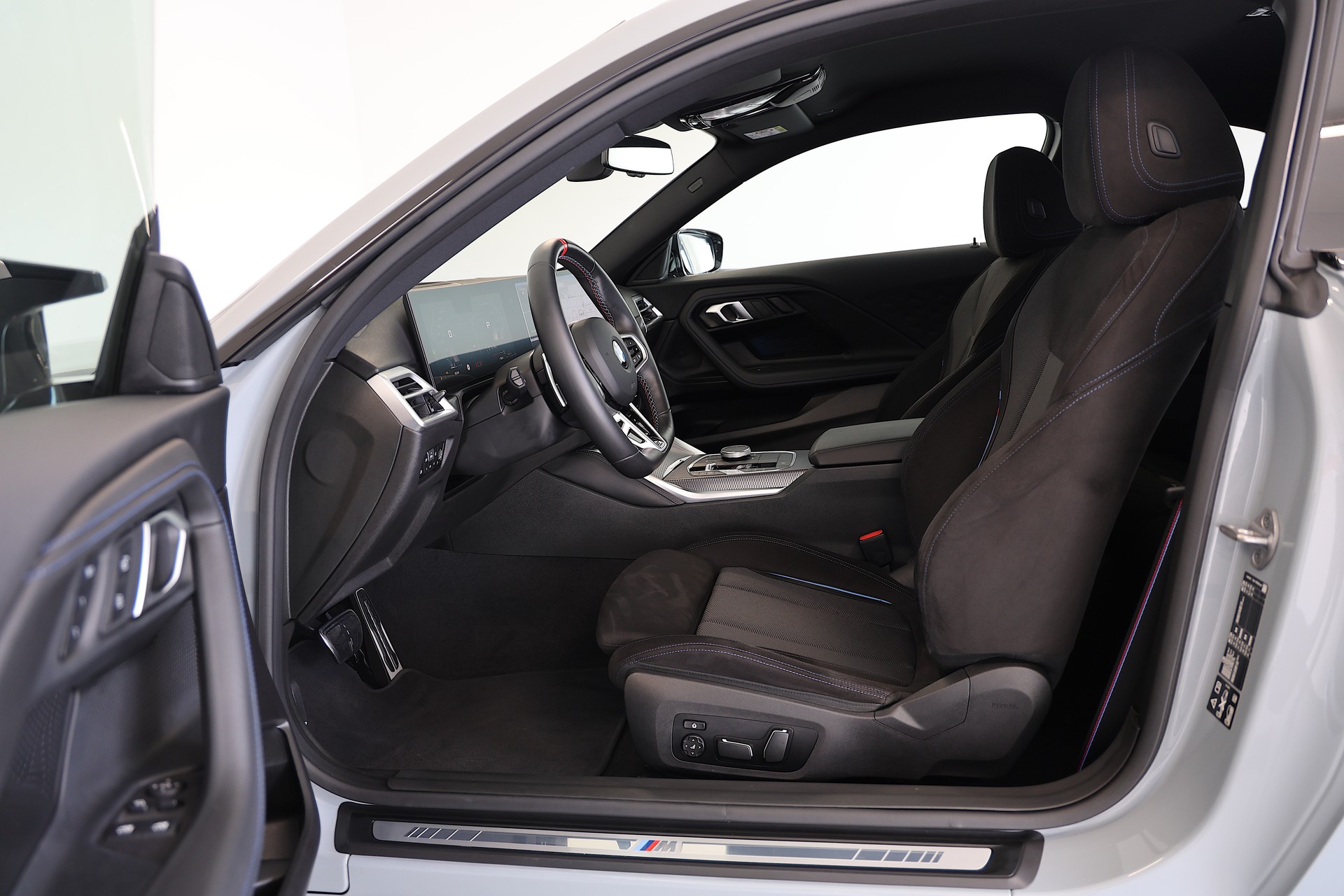 BMW M240i xDrive Coupé-image-7