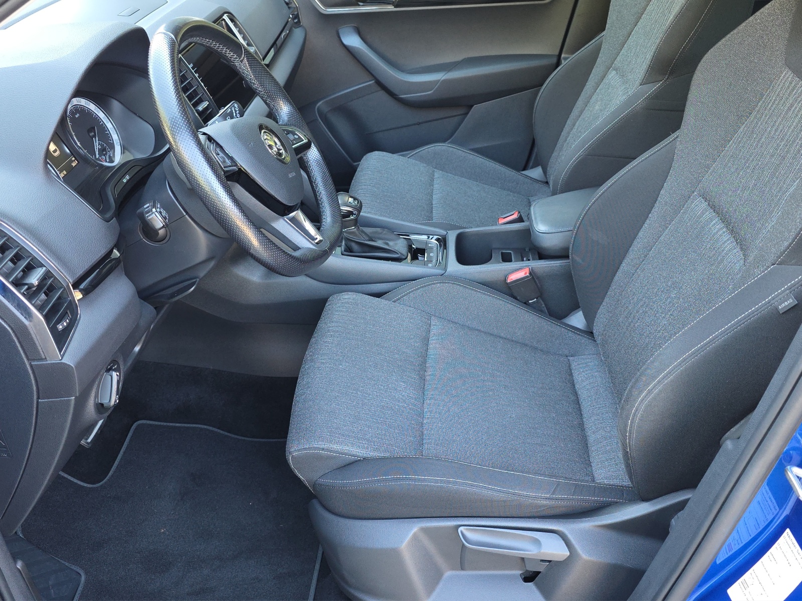 SKODA Karoq 2.0 TDI SCR Style 4x4 DSG-image-4