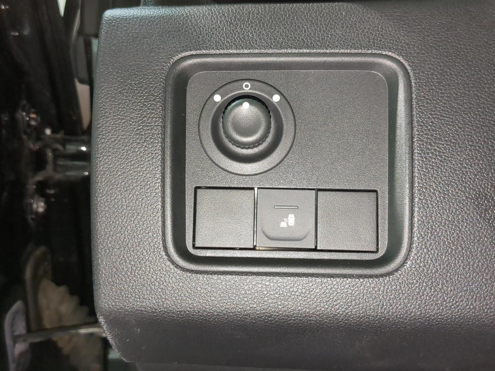 DACIA Duster TCe 150 Extreme EDC 4x2-image-19