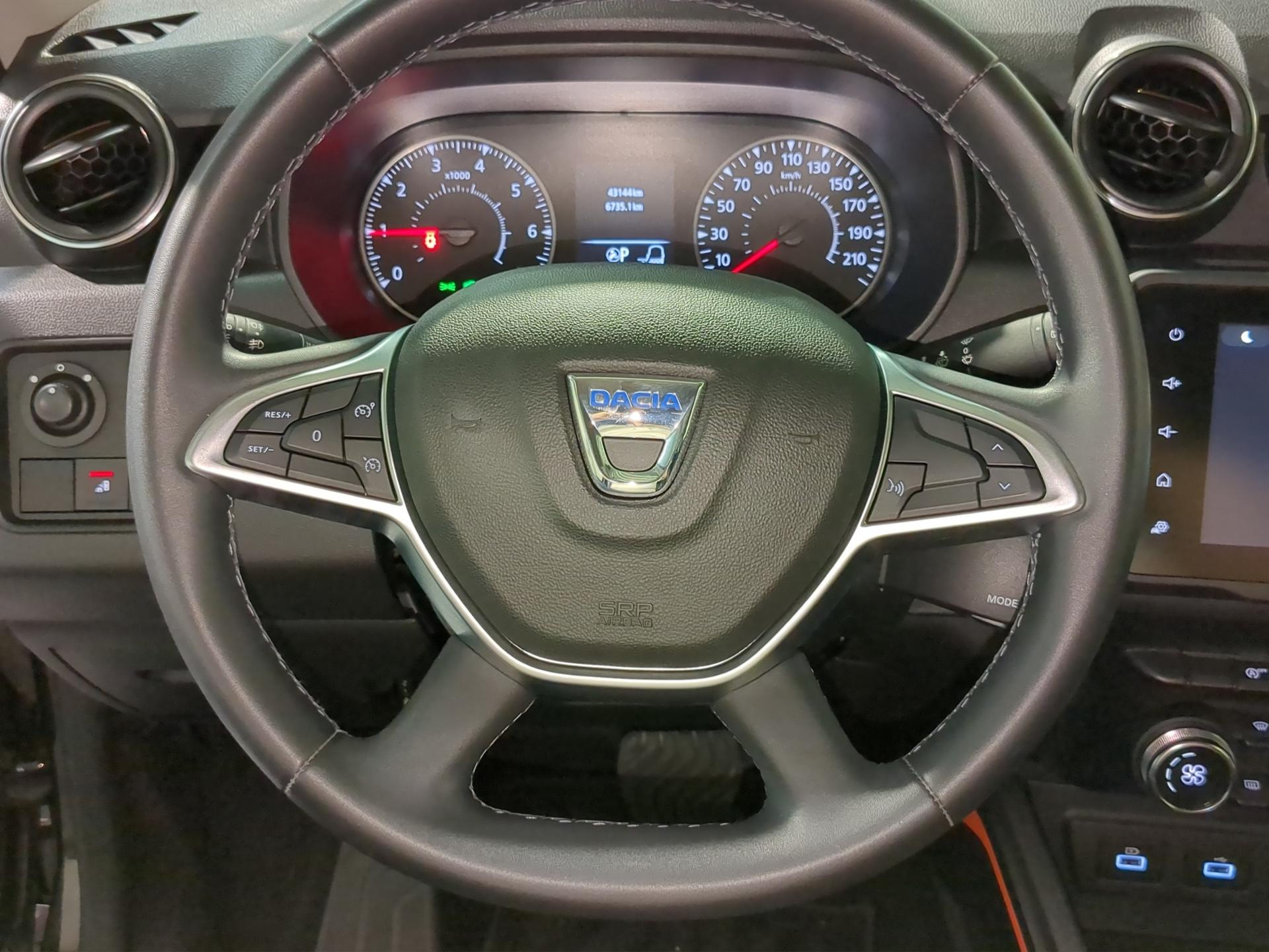 DACIA Duster TCe 150 Extreme EDC 4x2-image-9