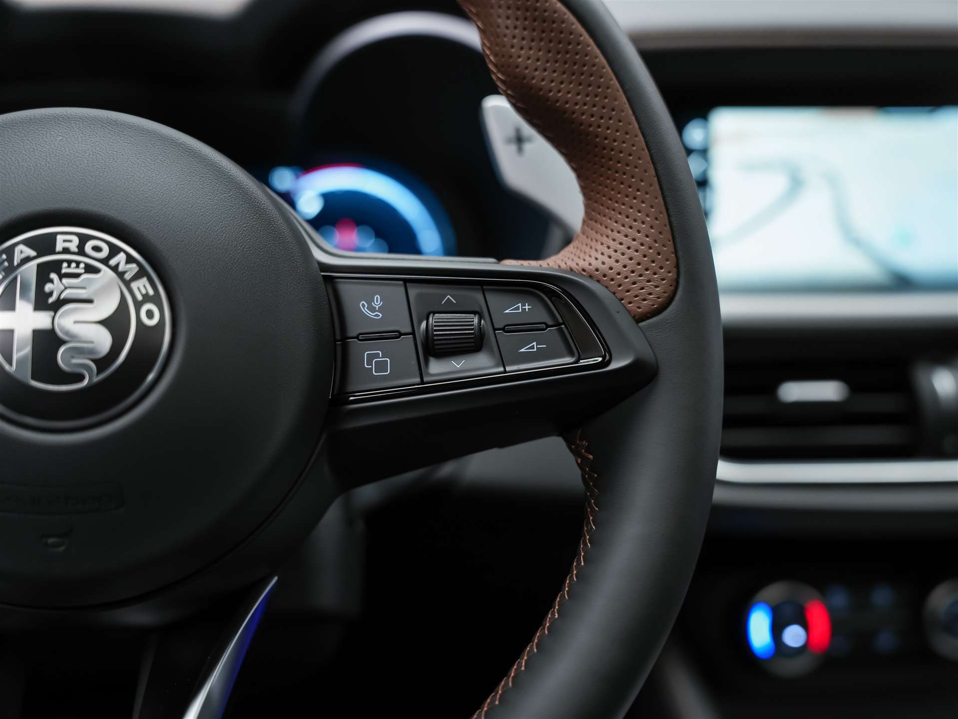 ALFA ROMEO Stelvio 2.0 Intensa Q4 AT8 *SOFORT Verfügbar*Werksgarantie*Panorama*Harman/Kardon*-image-33