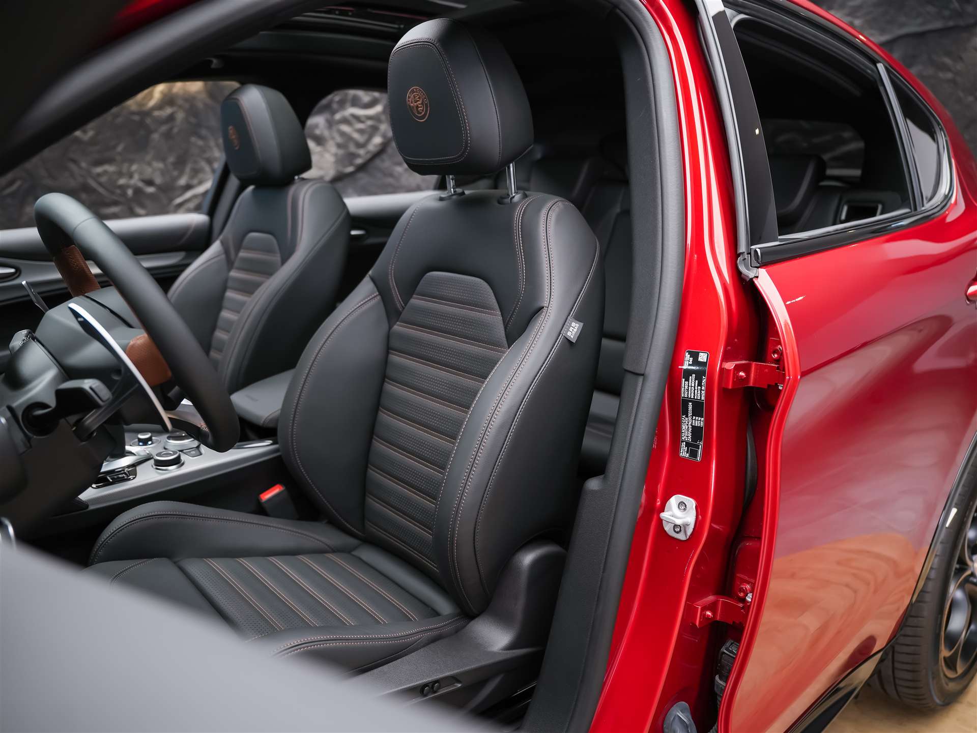 ALFA ROMEO Stelvio 2.0 Intensa Q4 AT8 *SOFORT Verfügbar*Werksgarantie*Panorama*Harman/Kardon*-image-9