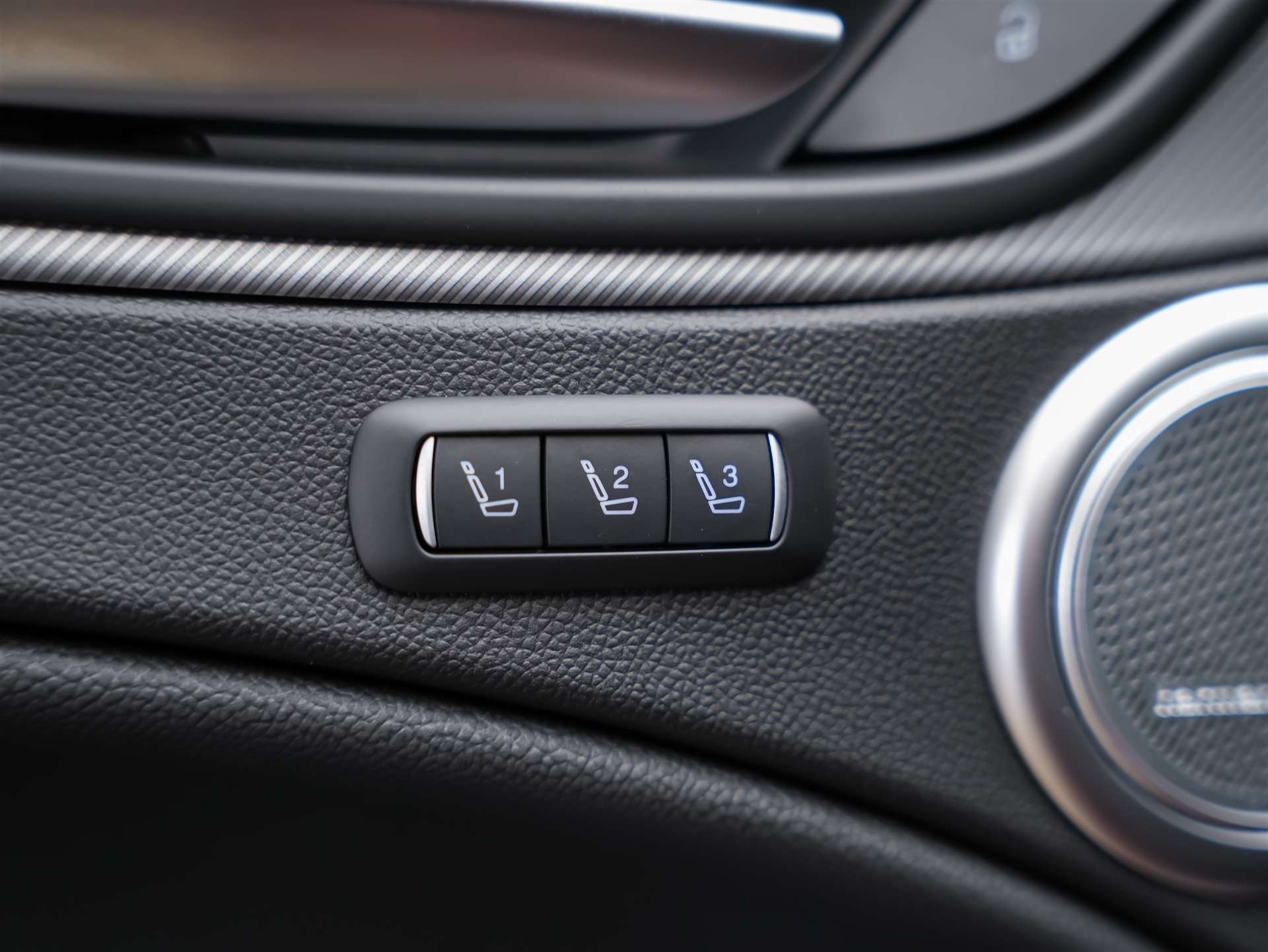 ALFA ROMEO Stelvio 2.0 Intensa Q4 AT8 *SOFORT Verfügbar*Werksgarantie*Panorama*Harman/Kardon*-image-27