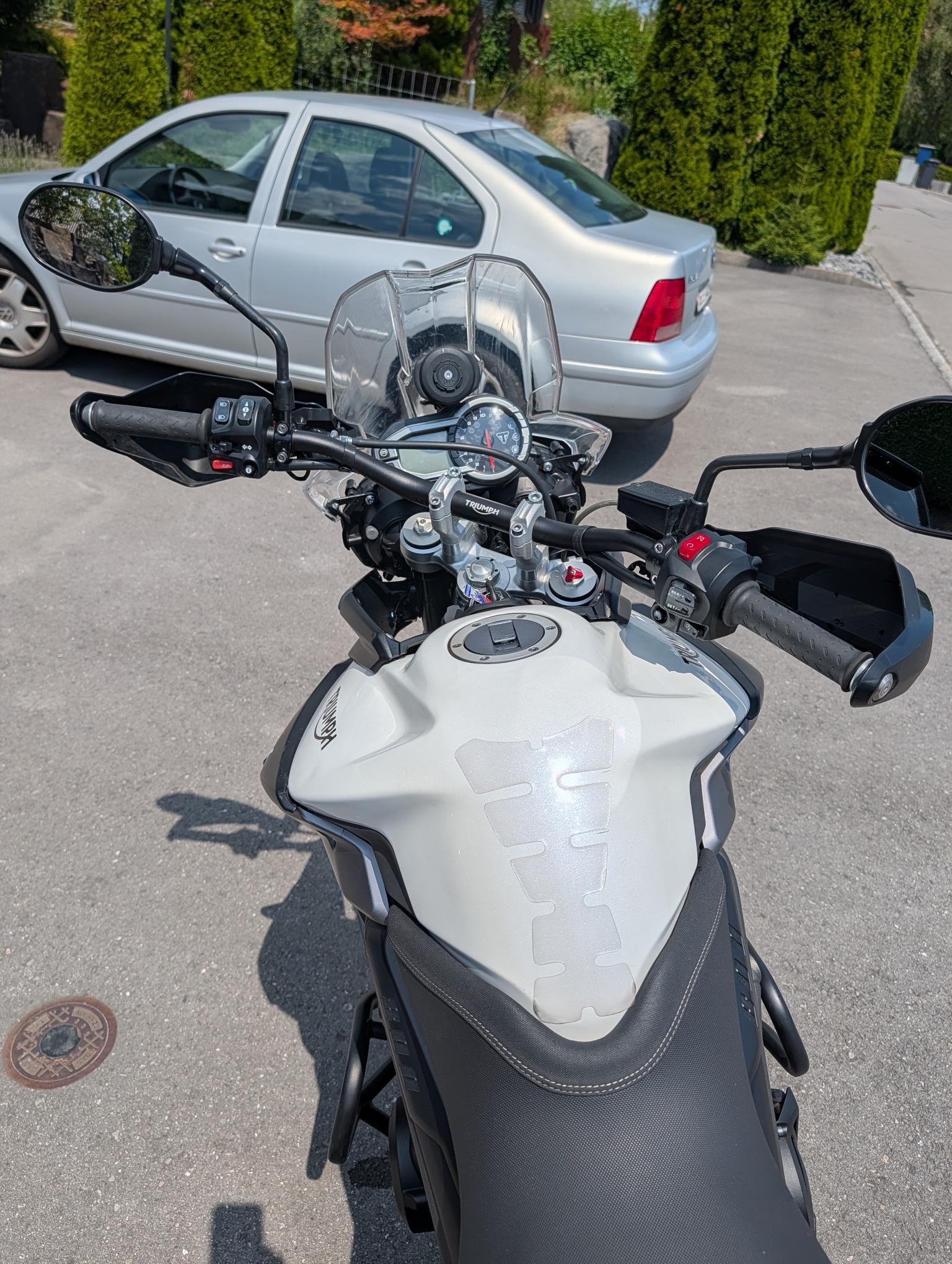 TRIUMPH Tiger 800 XCx ABS-image-4