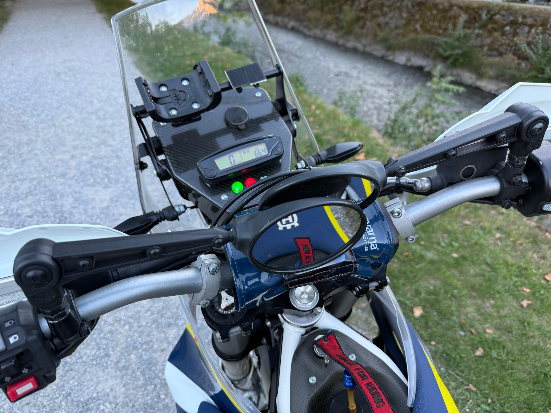 HUSQVARNA 701 Enduro-image-14