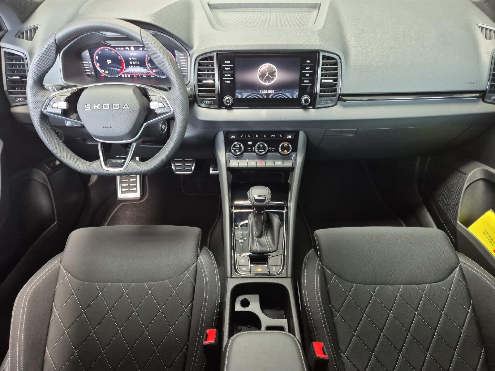 SKODA Karoq 1.5 TSI SportLine DSG *Abstandstempomat*Spurhalte*Totwinkel* 2025-showroom-element-2