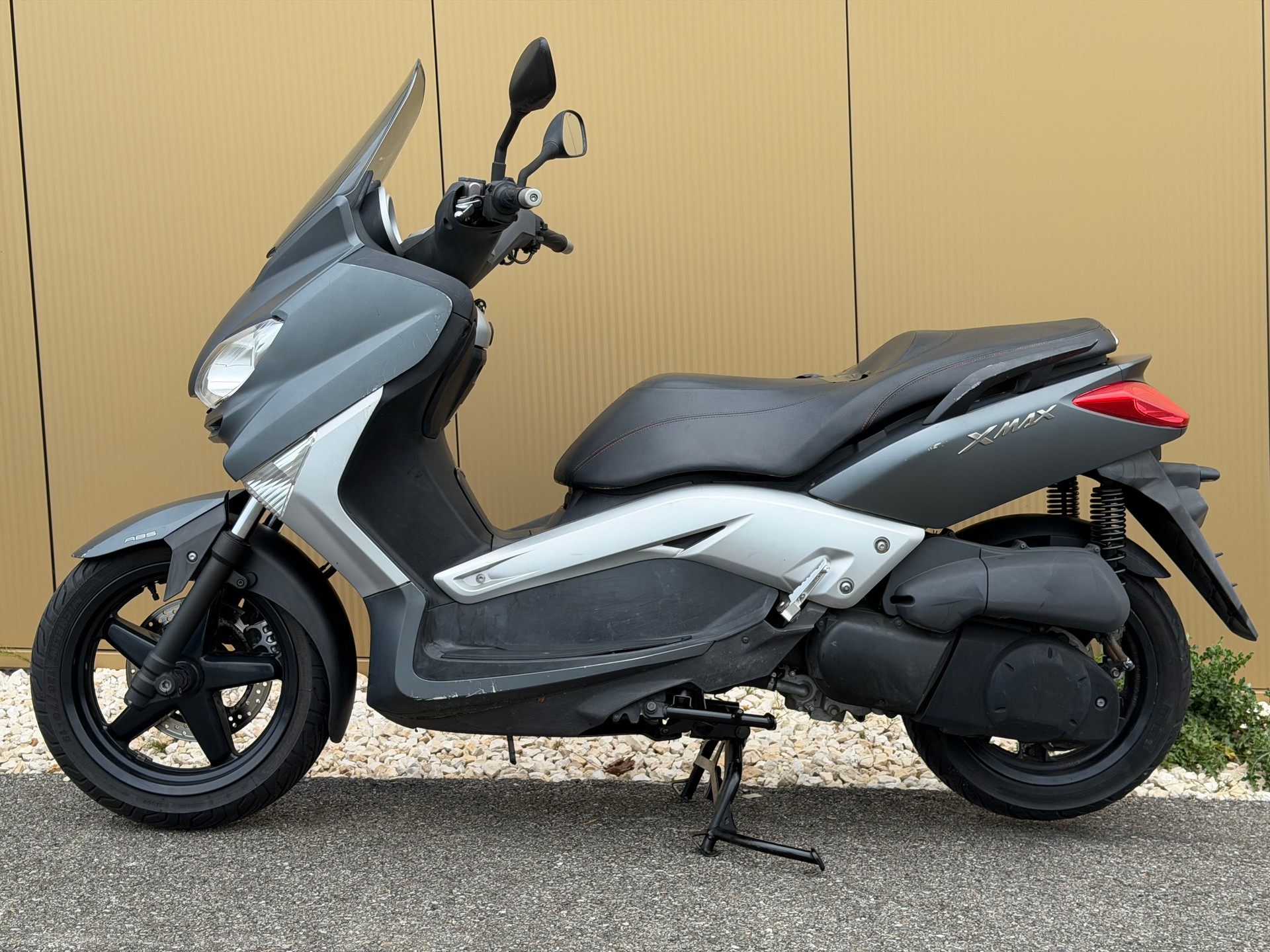 YAMAHA X-MaxYP 250 RA ABS-image-10