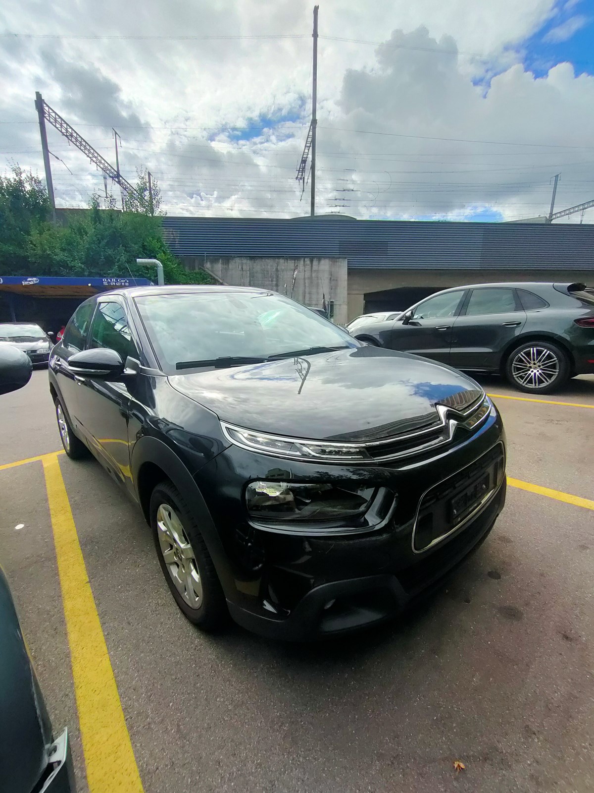 CITROEN C4 Cactus 1.2 Pure Tech Feel-image-1