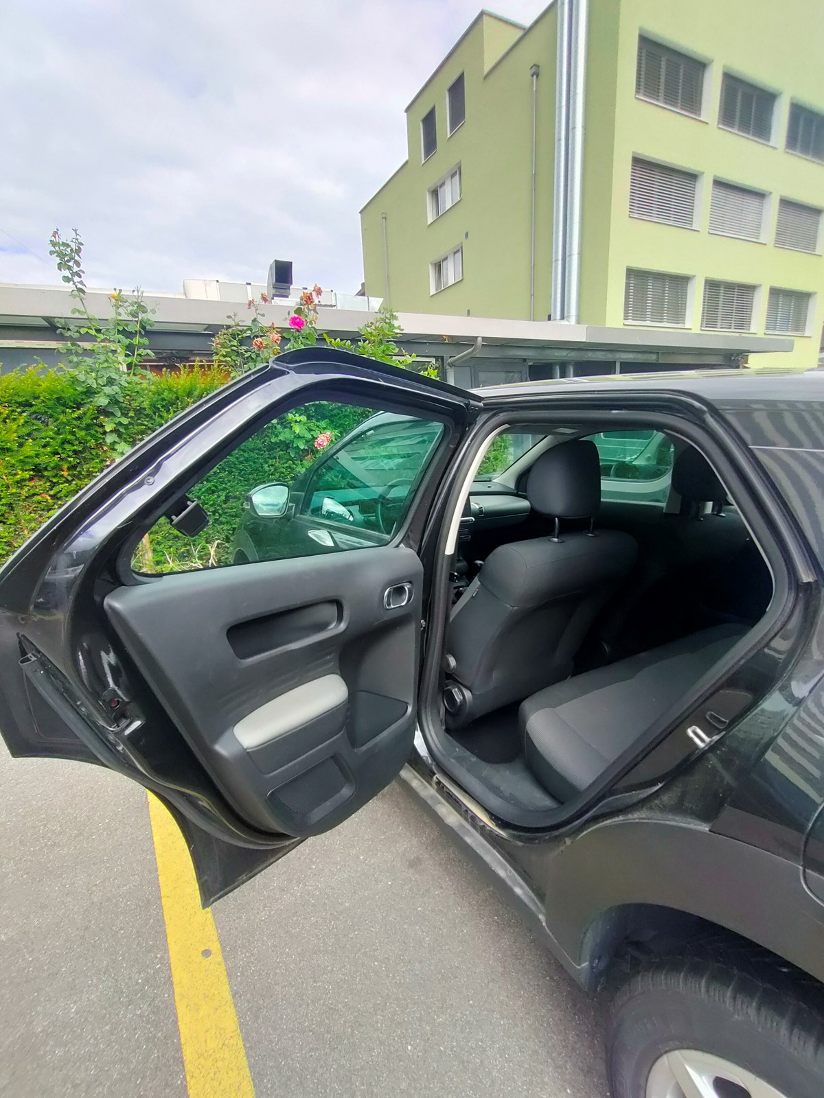 CITROEN C4 Cactus 1.2 Pure Tech Feel-image-8