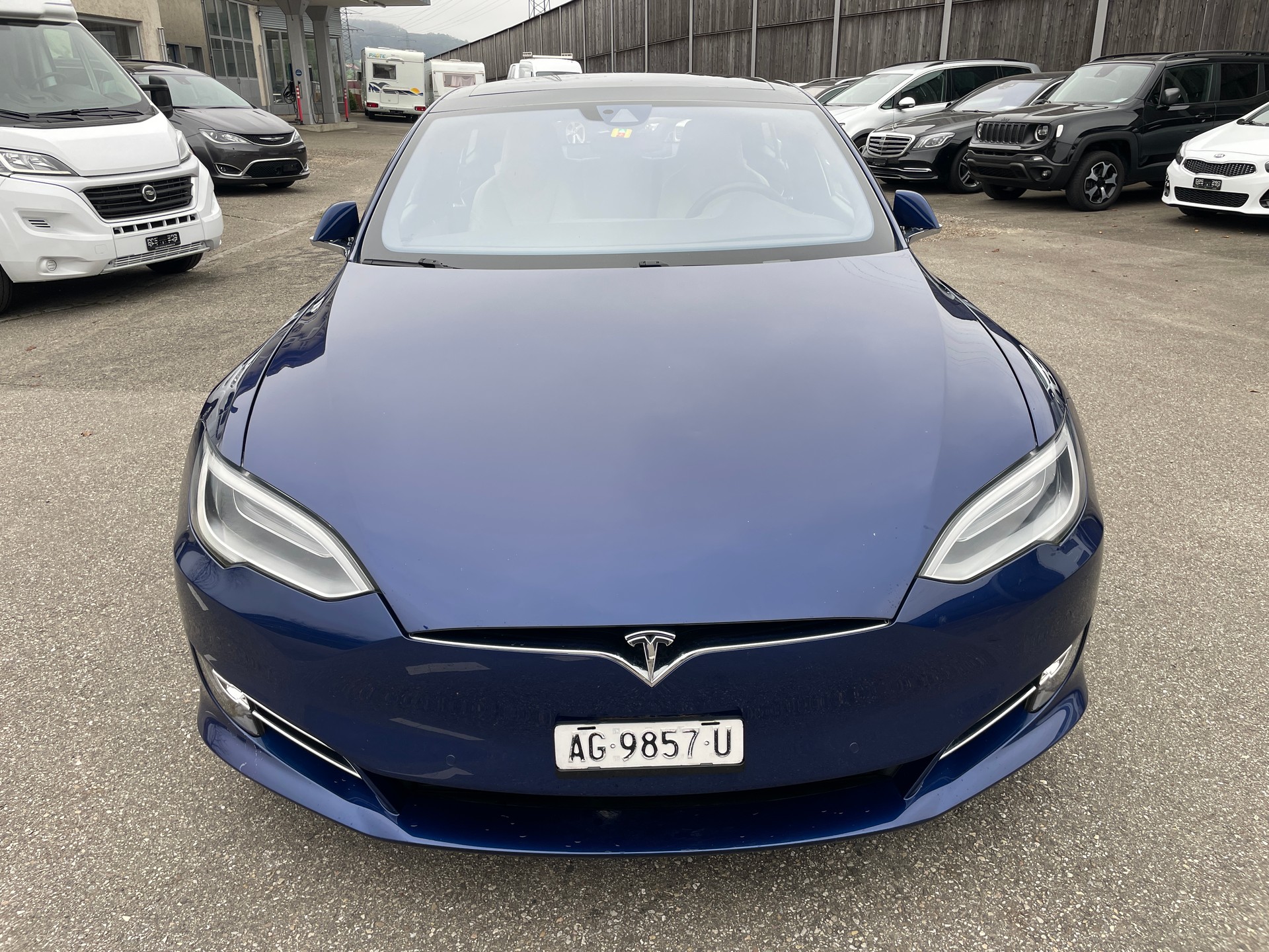 TESLA Model S 90 D-image-11