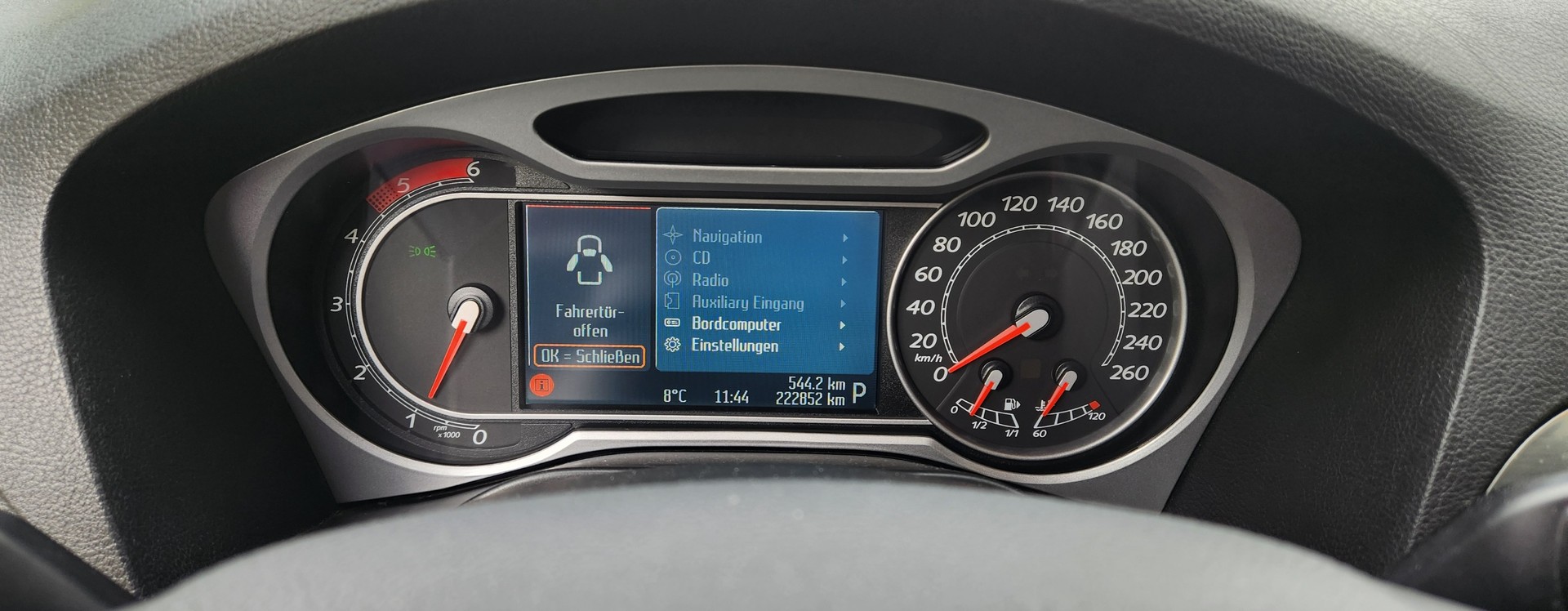 FORD Galaxy 2.0 TDCi Ghia Automatic-image-7