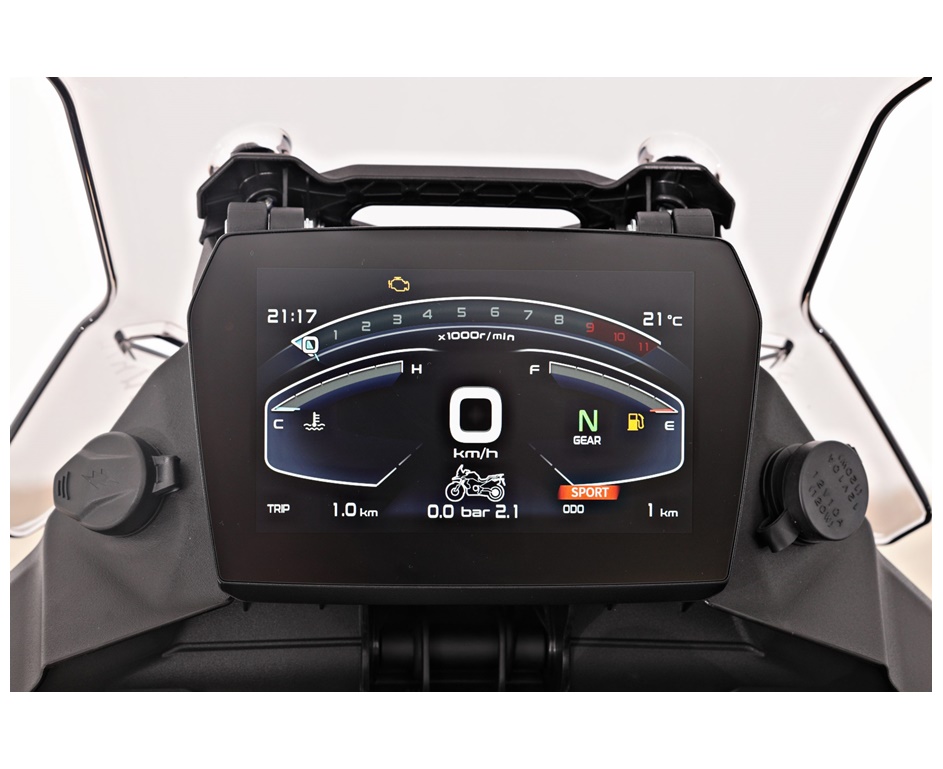 VOGE ADVENTURE 900DSX "BLACK-KNIGHT EDITION"-image-13