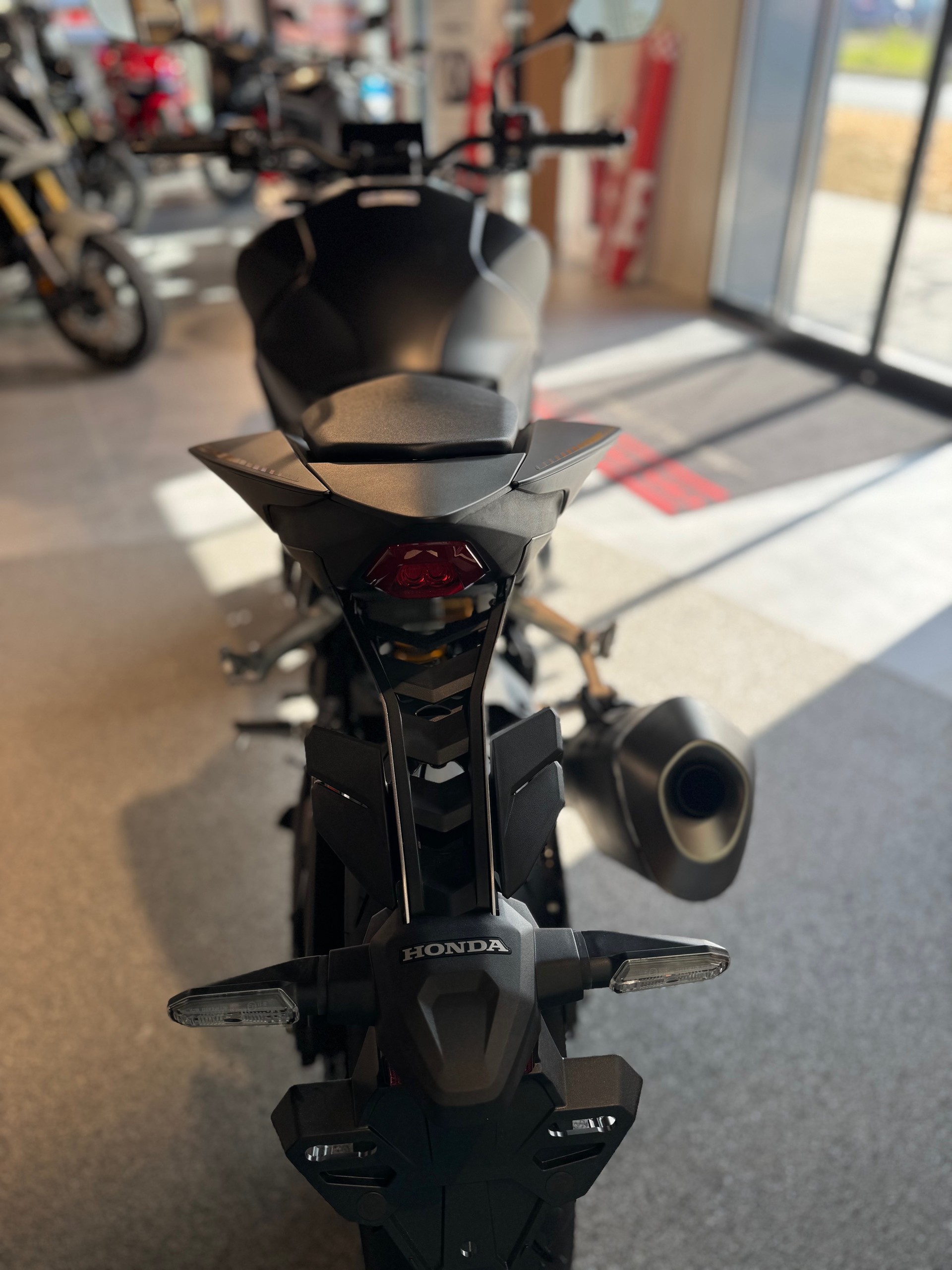 HONDA CB 1000-image-3