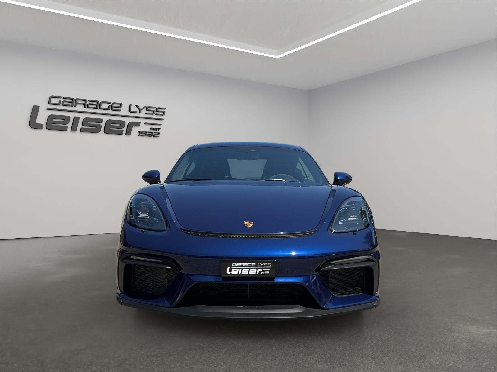PORSCHE Cayman 718 4.0 GT4-showroom-element-1