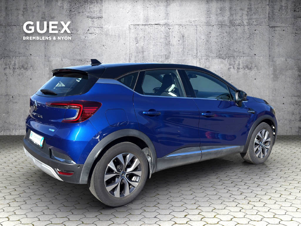 RENAULT Captur 1.6 E-Tech Plug-in Intens-showroom-element-3