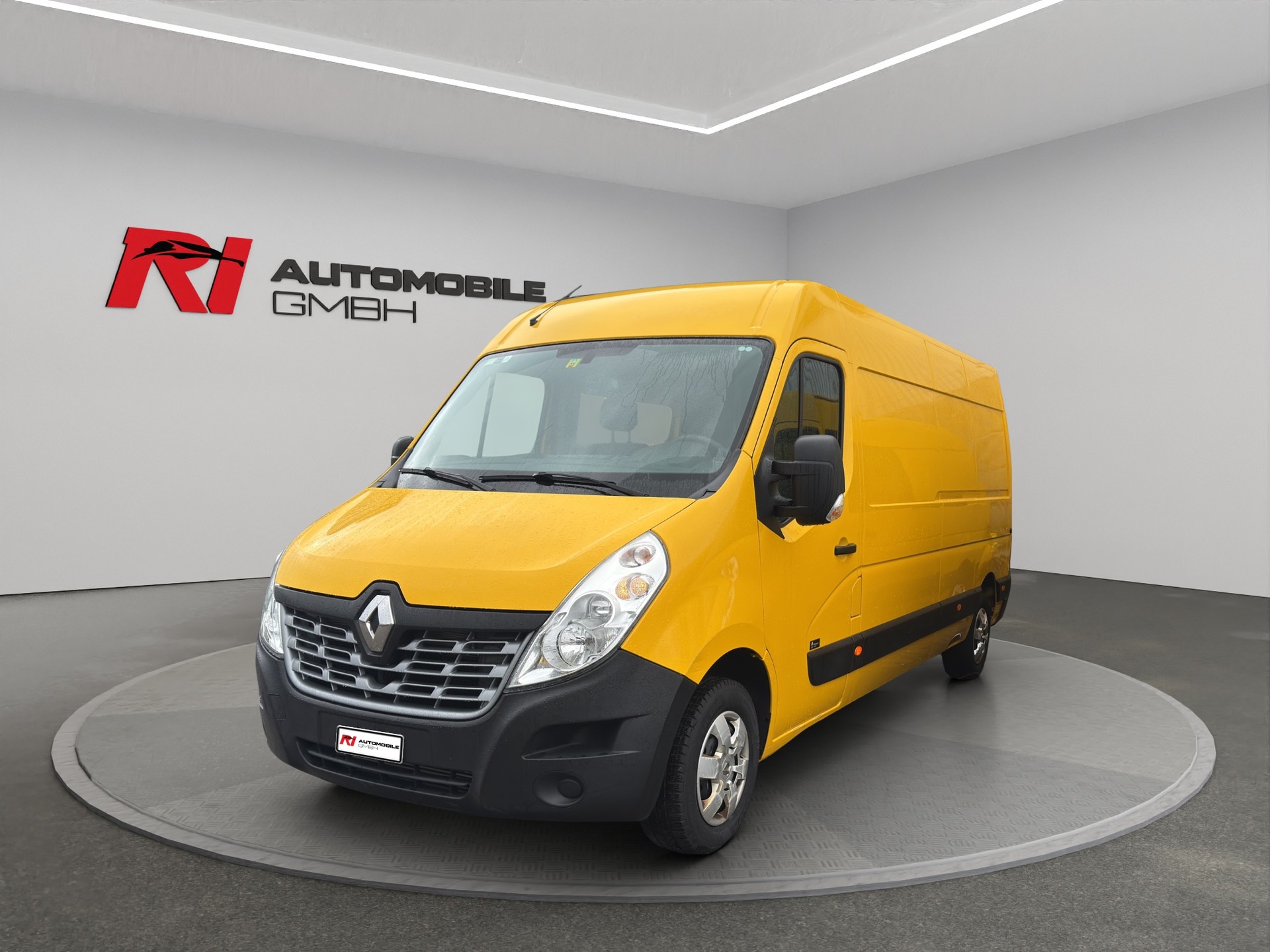 RENAULT Master T35 2.3dCi 130 L3H2