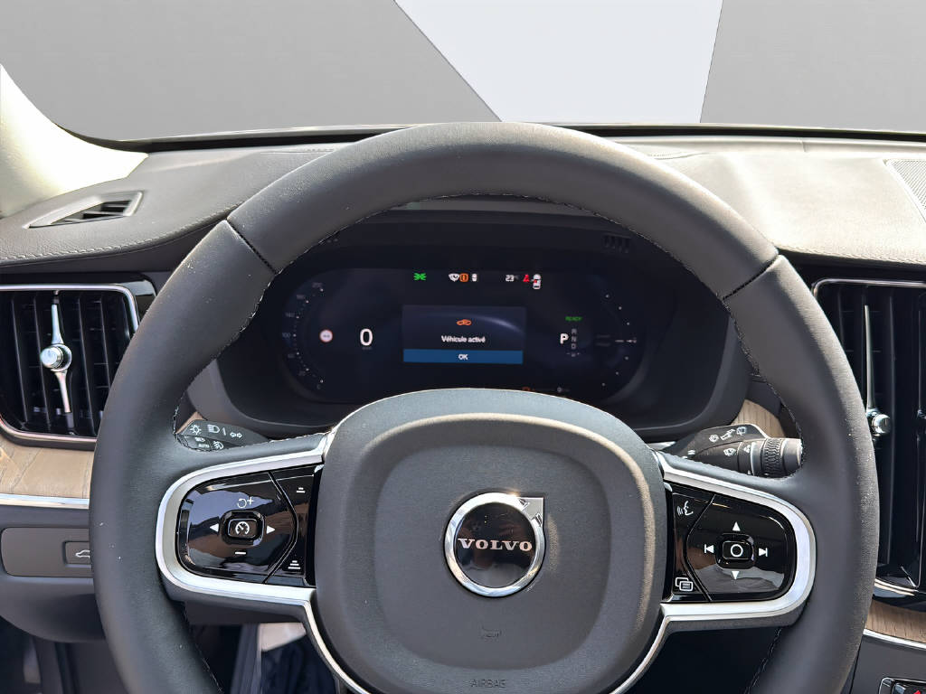 VOLVO XC60 2.0 T6 TE Ultra Dark eAWD-image-9
