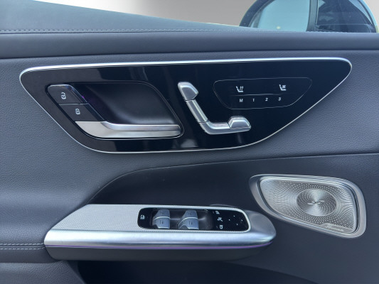 MERCEDES-BENZ GLC 400 e 4M 9G-Tronic-image-10