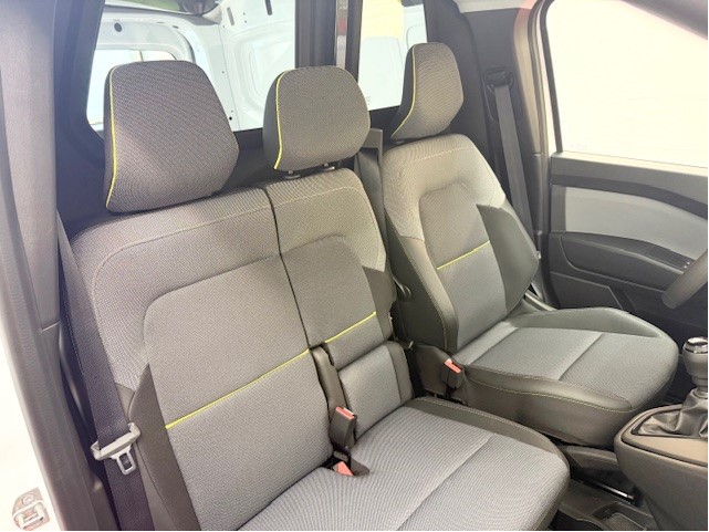 RENAULT Kangoo Van 1.5 dCi Standard 95 Extra-image-6