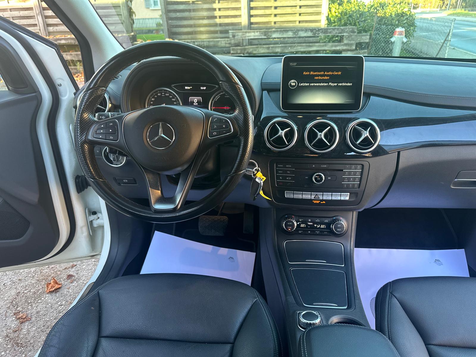 MERCEDES-BENZ B Electric Drive-image-7
