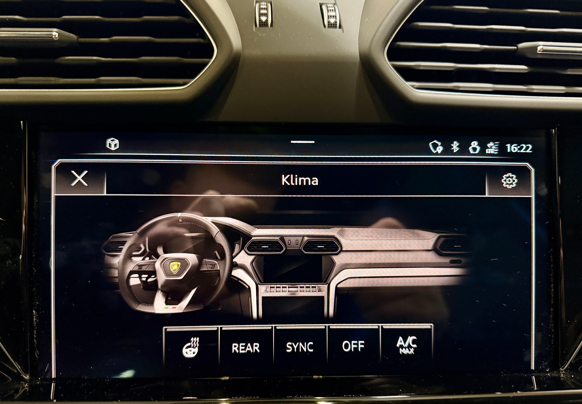 LAMBORGHINI Urus S E-Gear-image-19