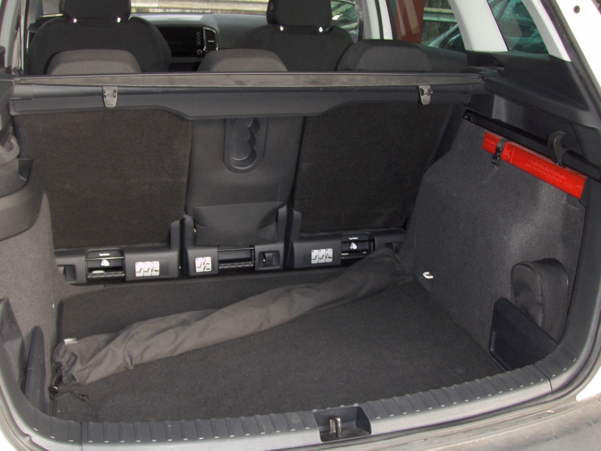 SKODA Karoq 2.0 TDI CR Ambition 4x4 DSG-image-7