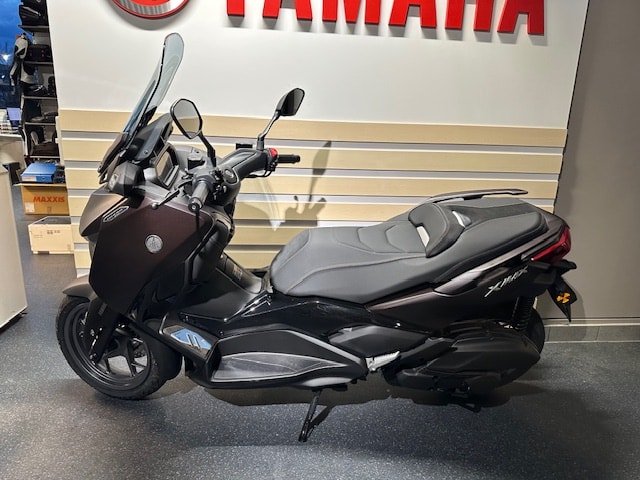 YAMAHA X-Max YP 125 Tech Max-image-2