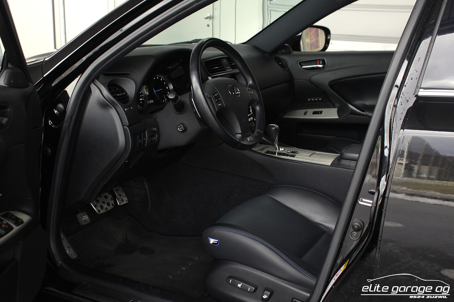 LEXUS IS-F Automatic-image-13