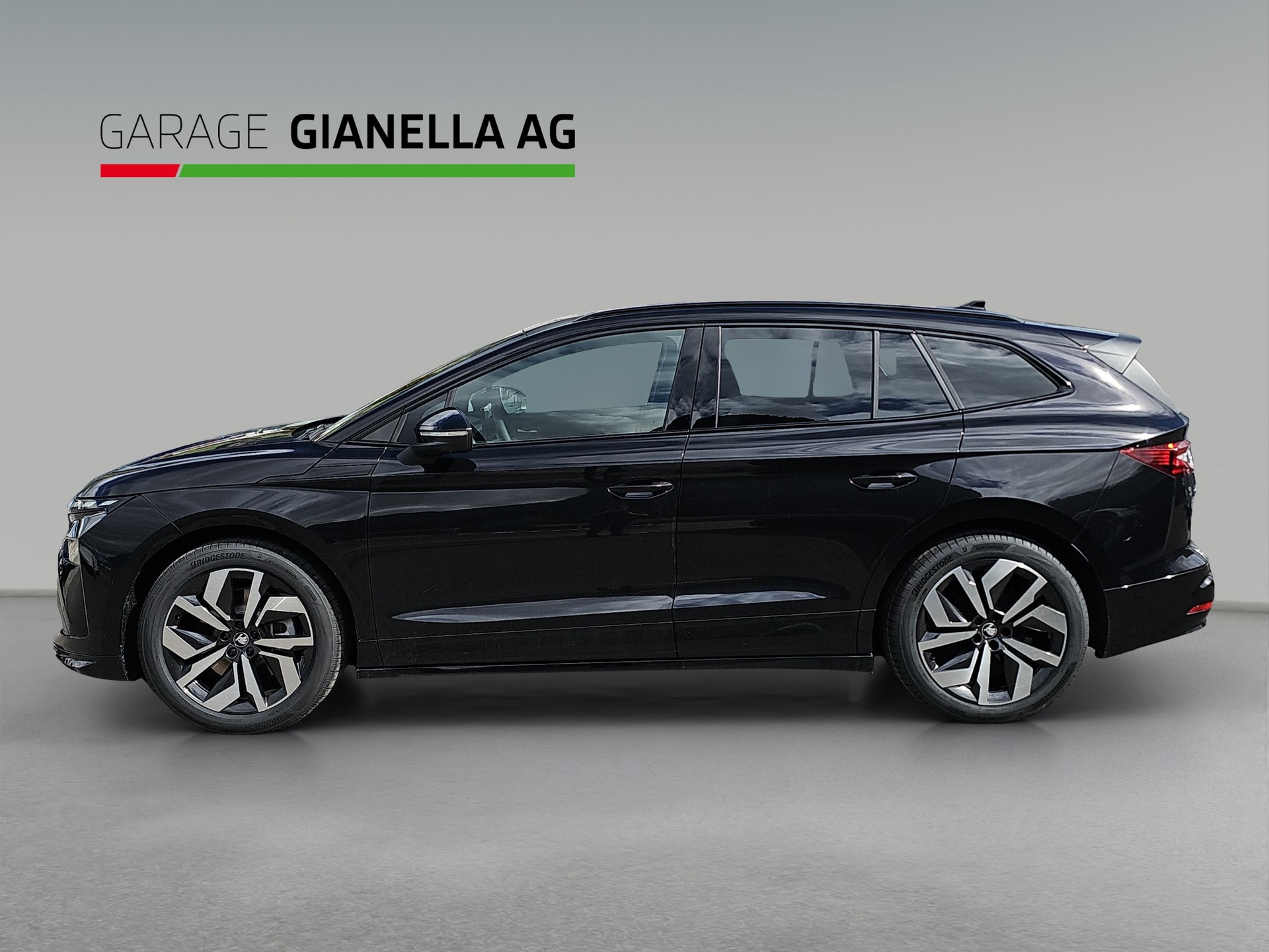 SKODA Enyaq 85x Sportline 4x4-showroom-element-1