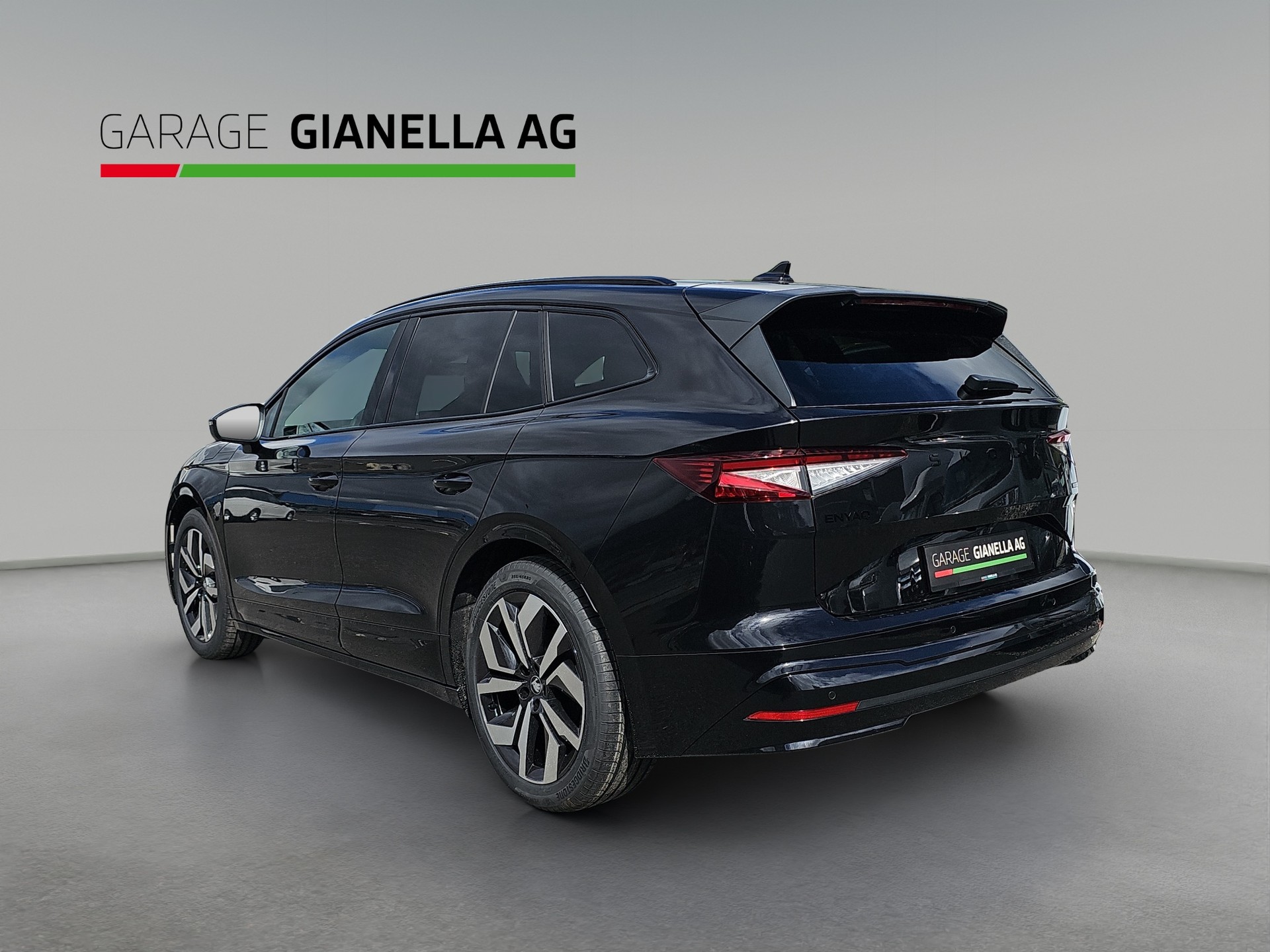 SKODA Enyaq 85x Sportline 4x4-showroom-element-2
