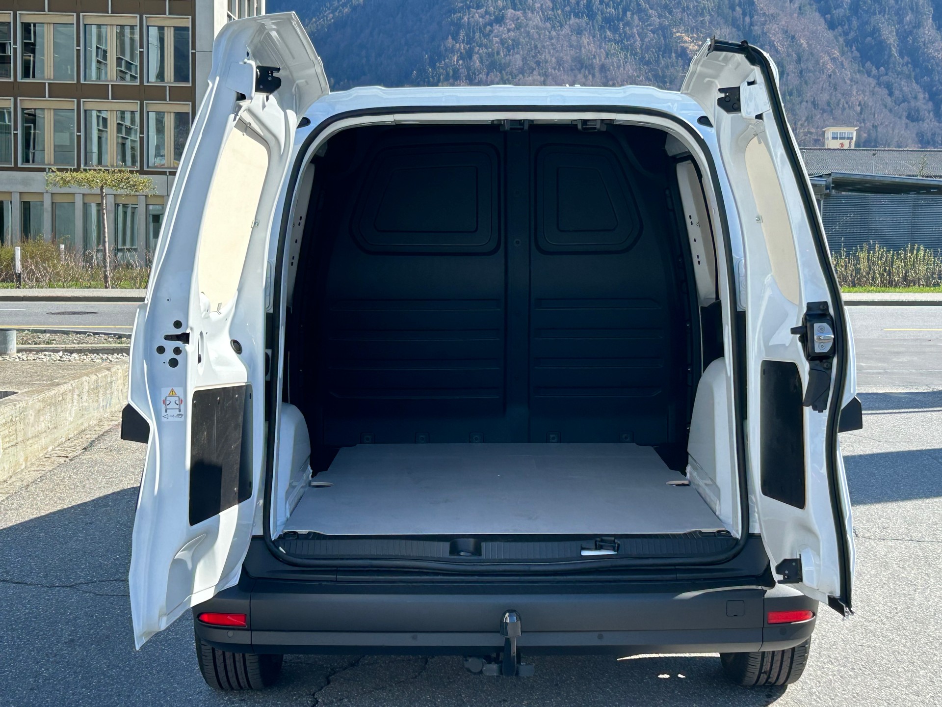 MERCEDES-BENZ eCitan Standard S WORKER-image-7