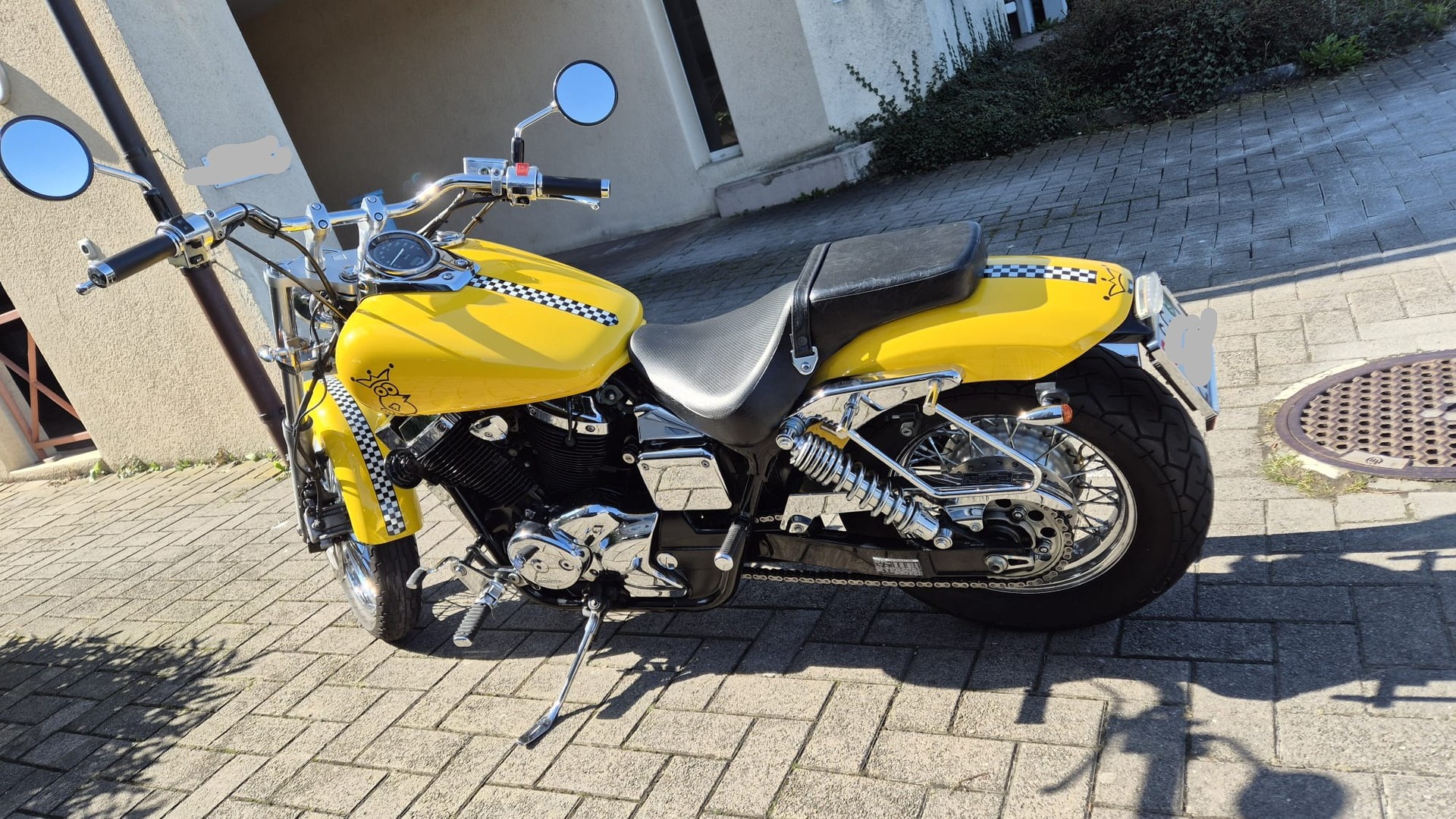 HONDA VT 750 DC Black Widow-image-3