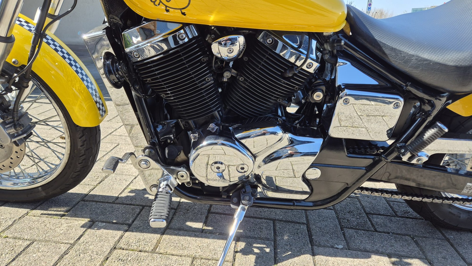 HONDA VT 750 DC Black Widow-image-5