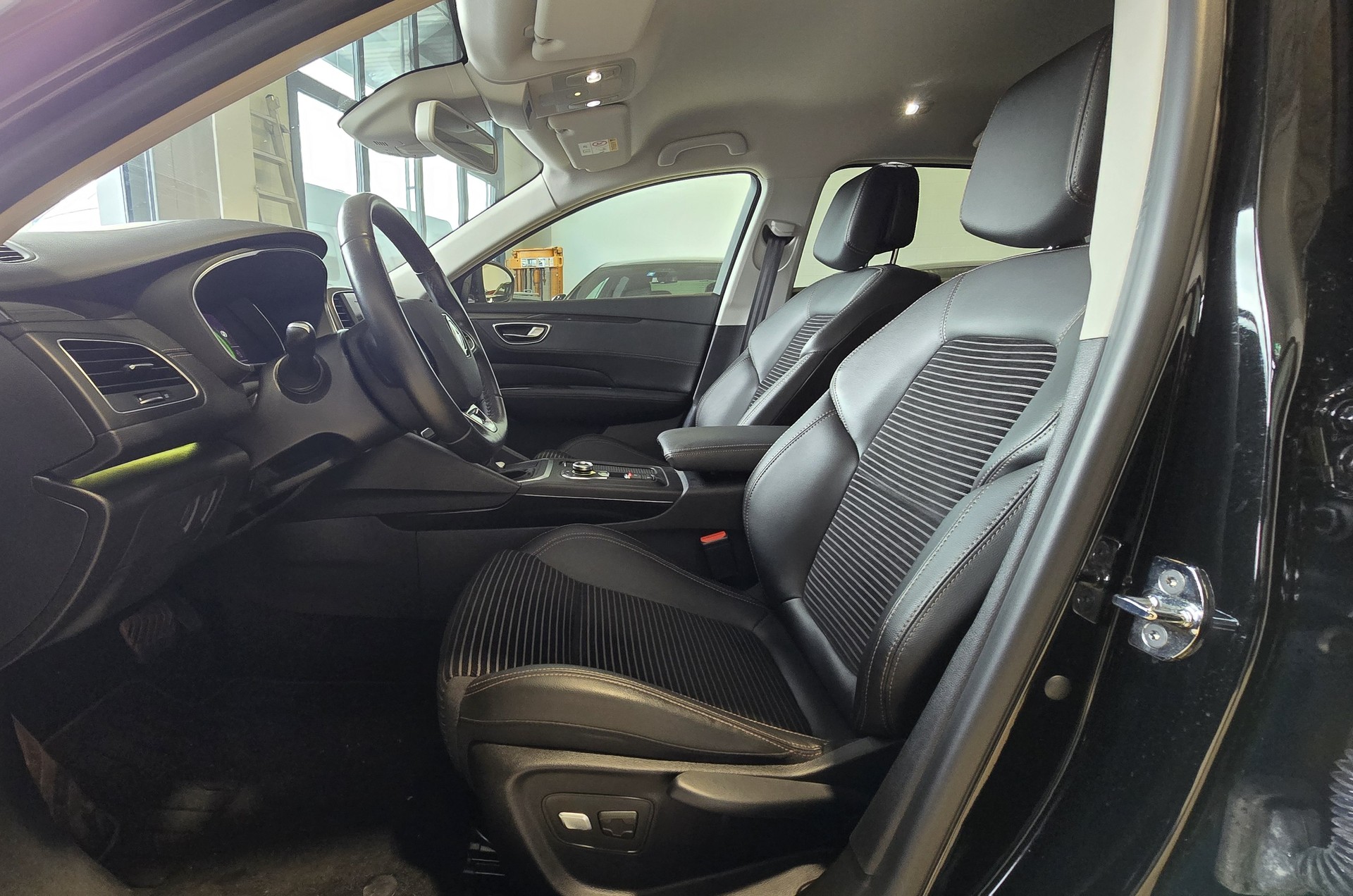 RENAULT Talisman 1.6 TCe Intens EDC-image-8