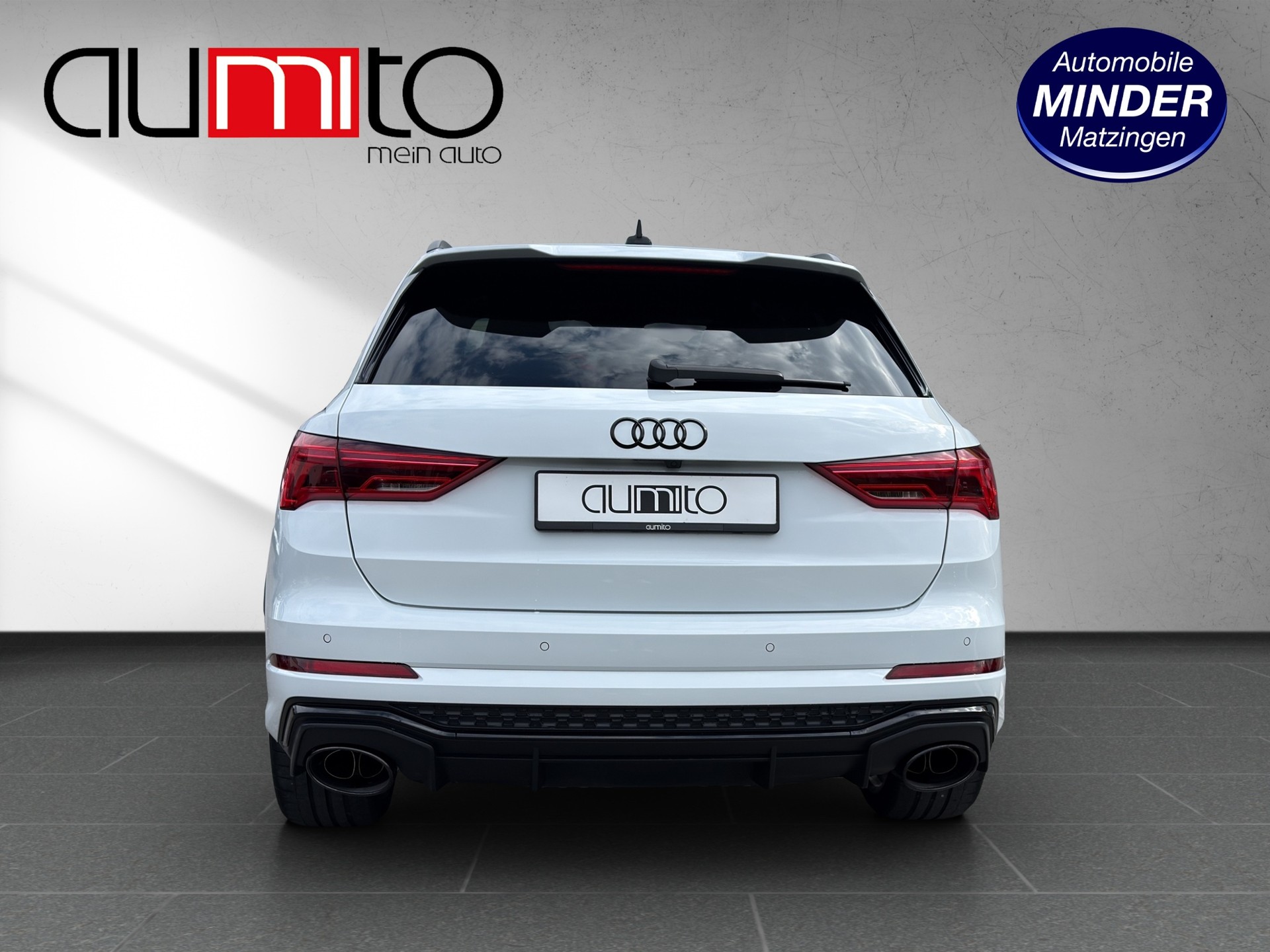 AUDI RS Q3 2.5 TFSI quattro S tronic-image-3